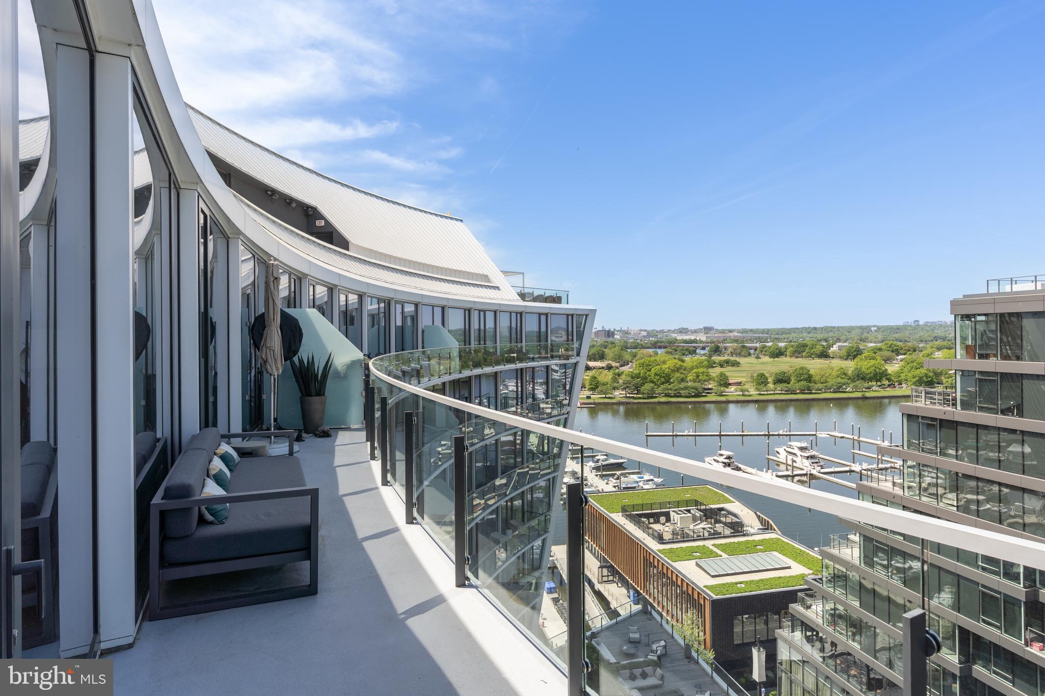SOUTHWEST WATERFRONT - Residential