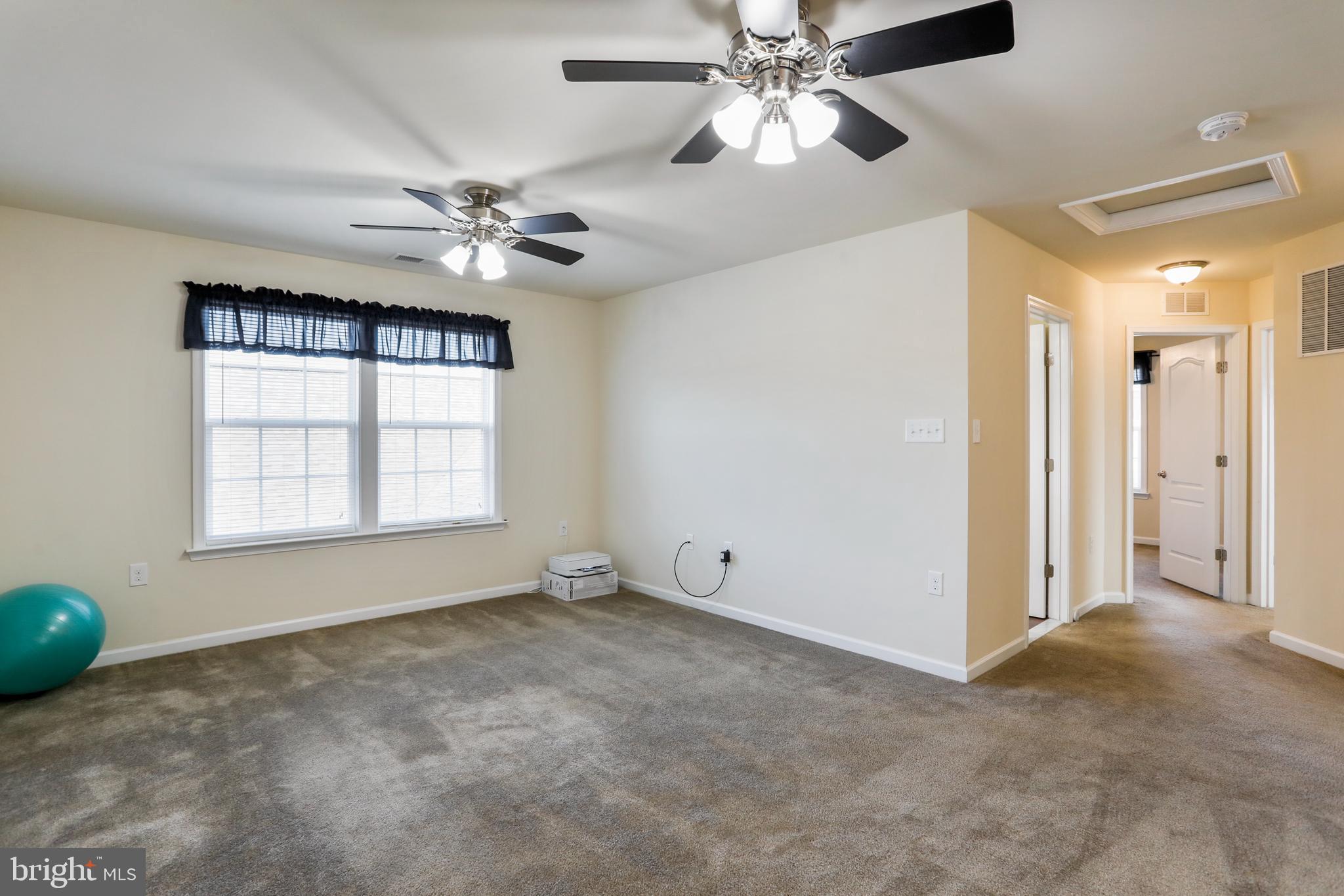 LAKELAND PLACE - Residential