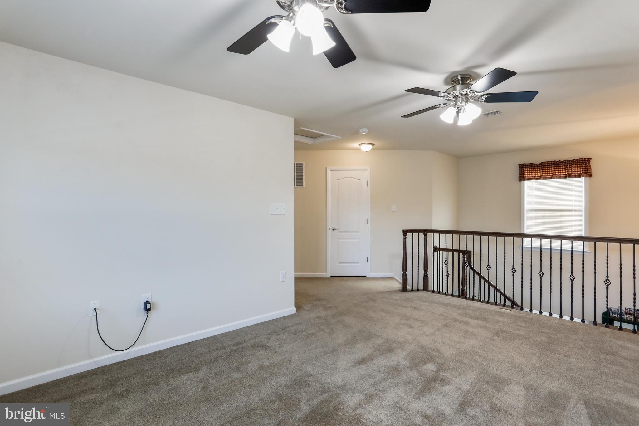 LAKELAND PLACE - Residential