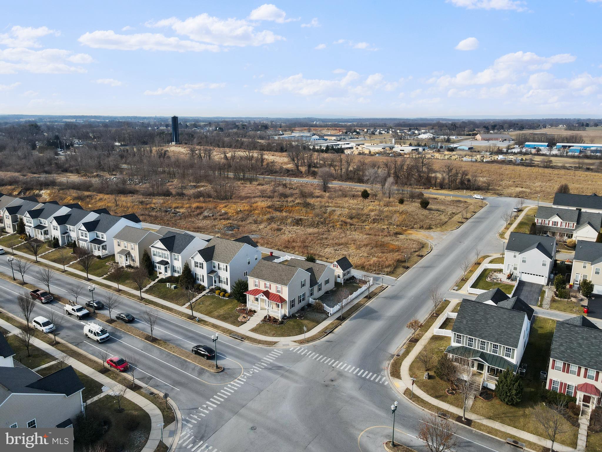 LAKELAND PLACE - Residential