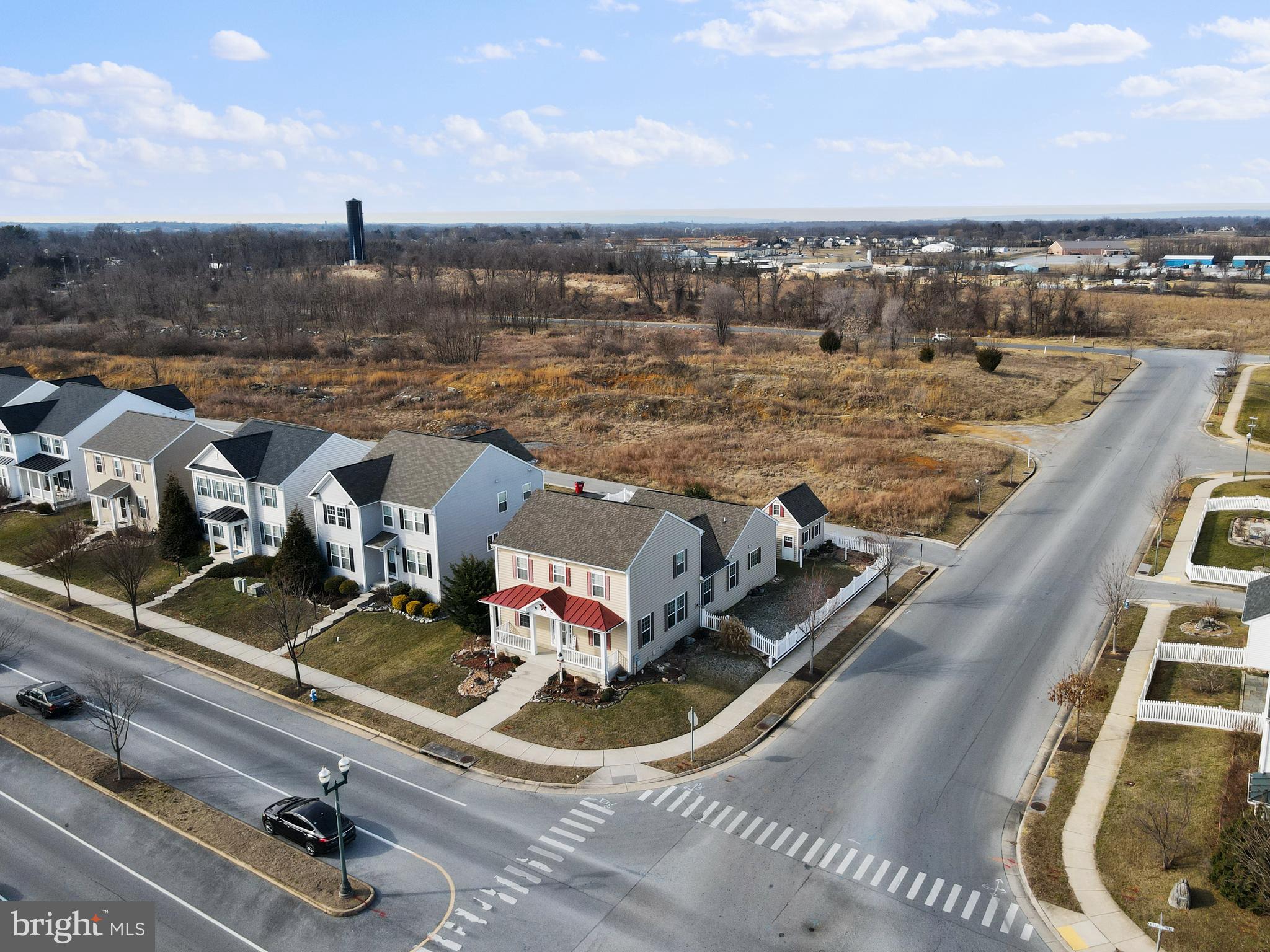 LAKELAND PLACE - Residential