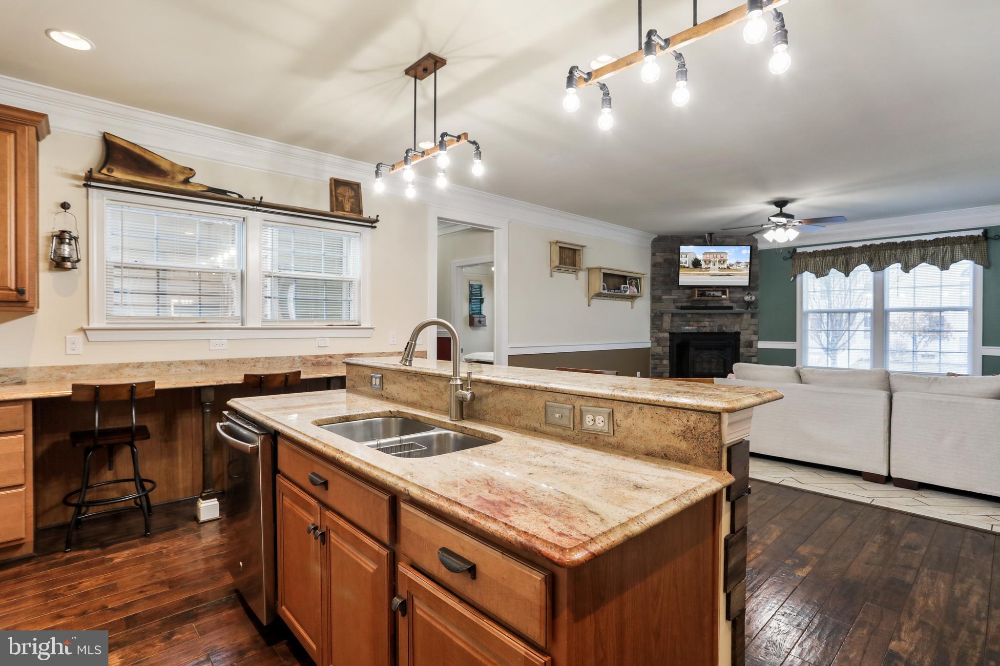 LAKELAND PLACE - Residential