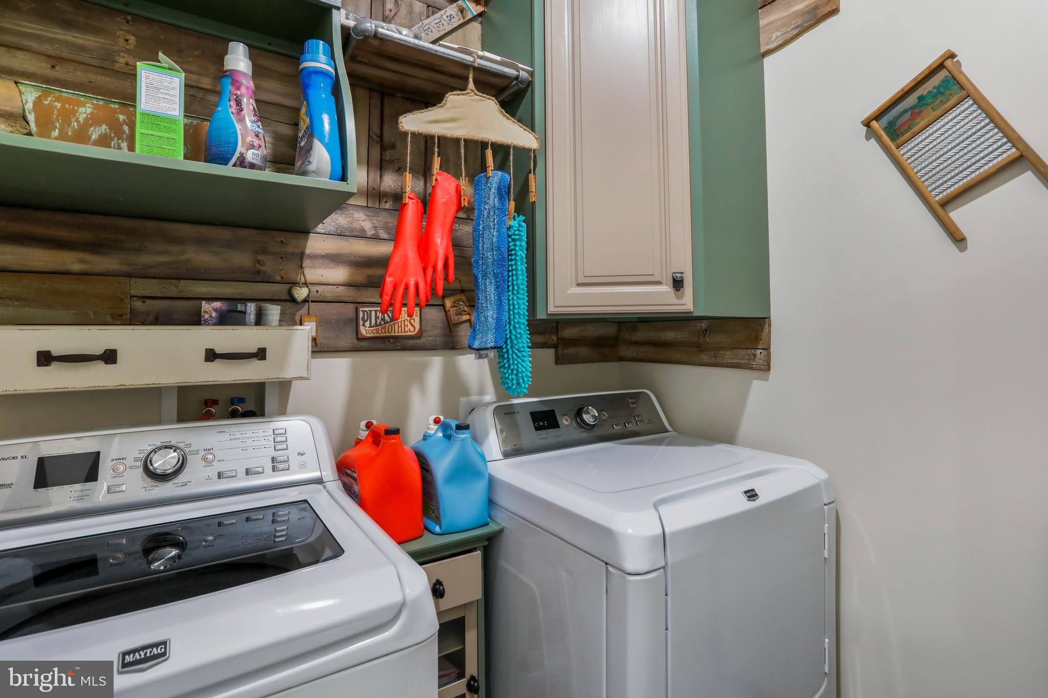 LAKELAND PLACE - Residential