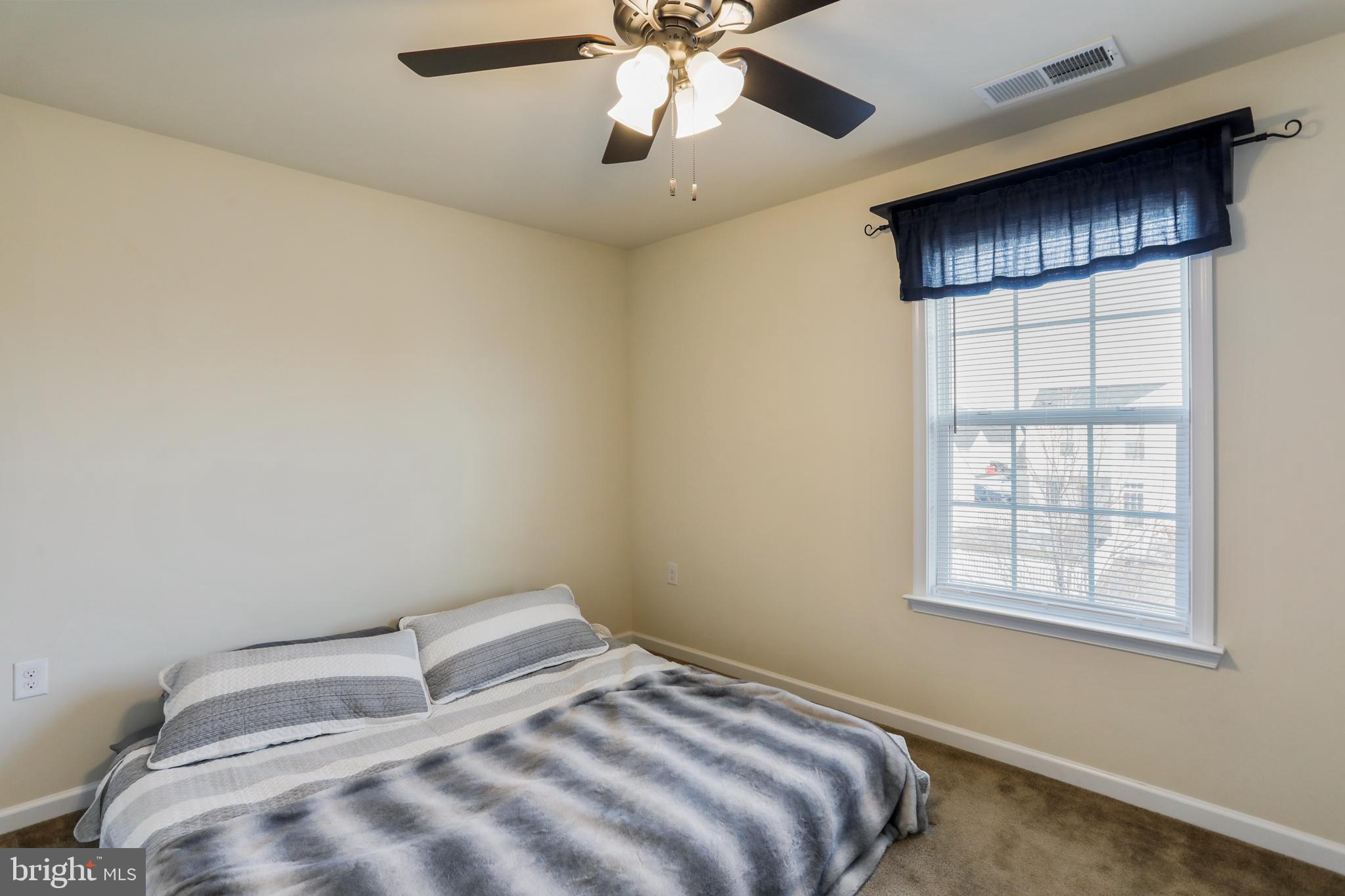 LAKELAND PLACE - Residential