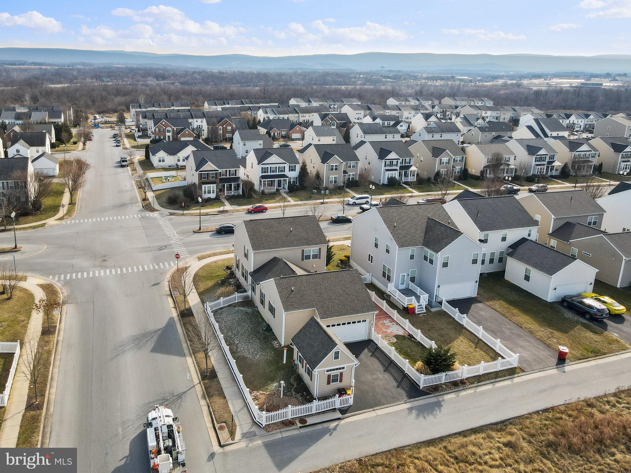 LAKELAND PLACE - Residential