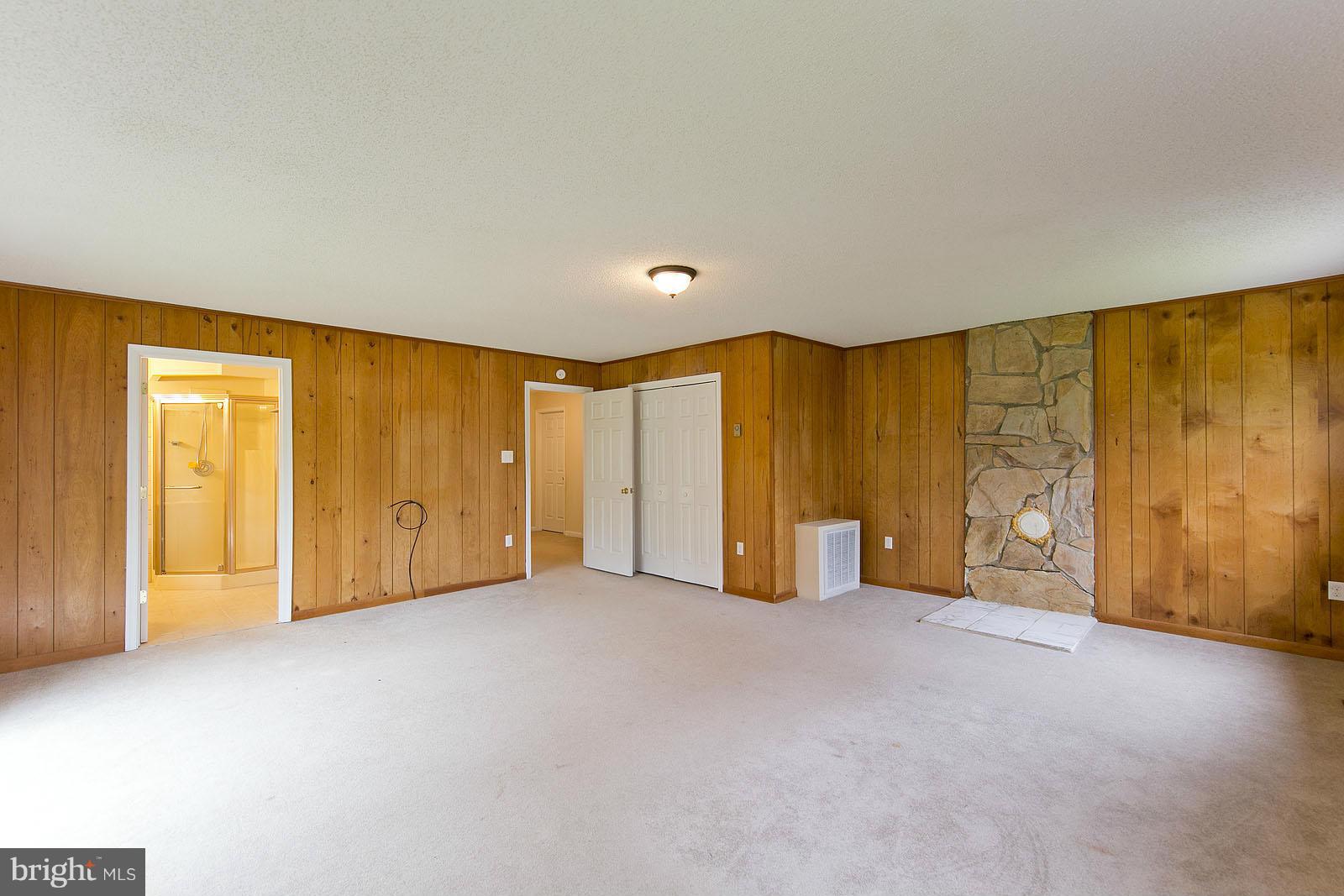 BLUE RIDGE MOUNTAIN ESTATES - Residential