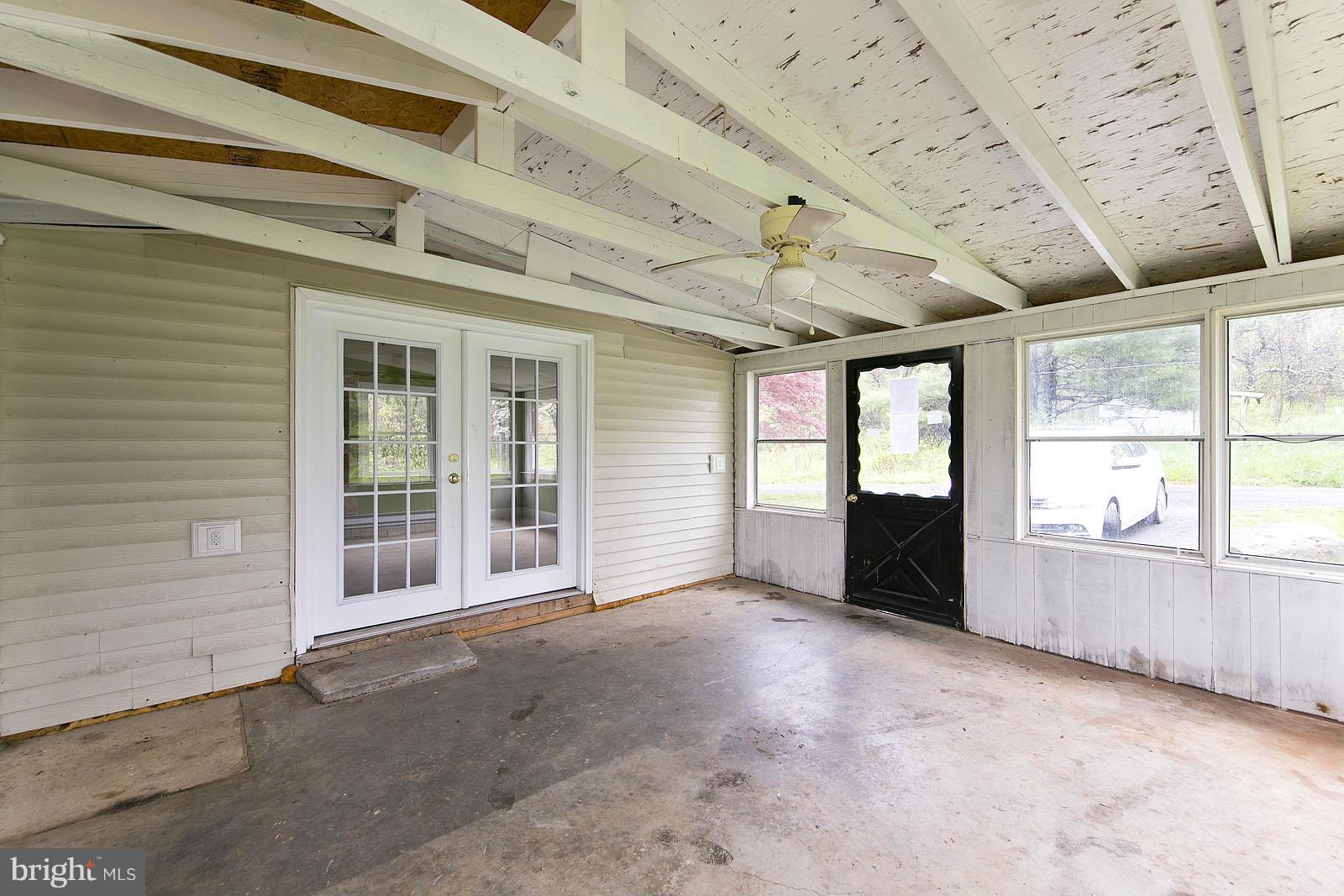 BLUE RIDGE MOUNTAIN ESTATES - Residential