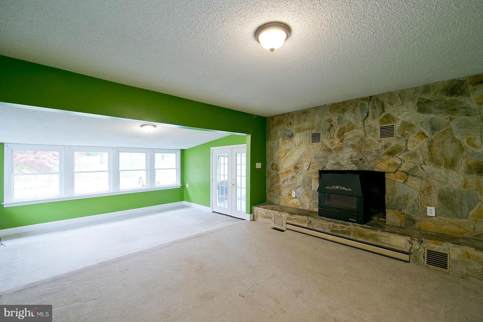 BLUE RIDGE MOUNTAIN ESTATES - Residential