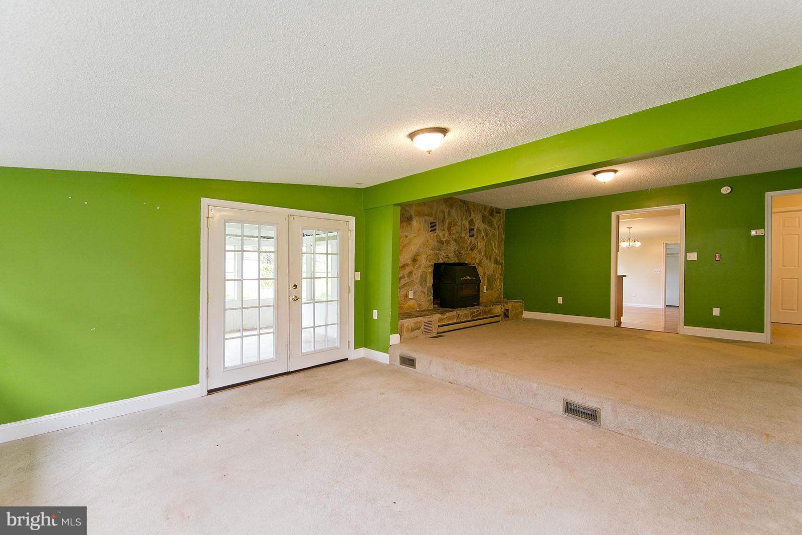 BLUE RIDGE MOUNTAIN ESTATES - Residential