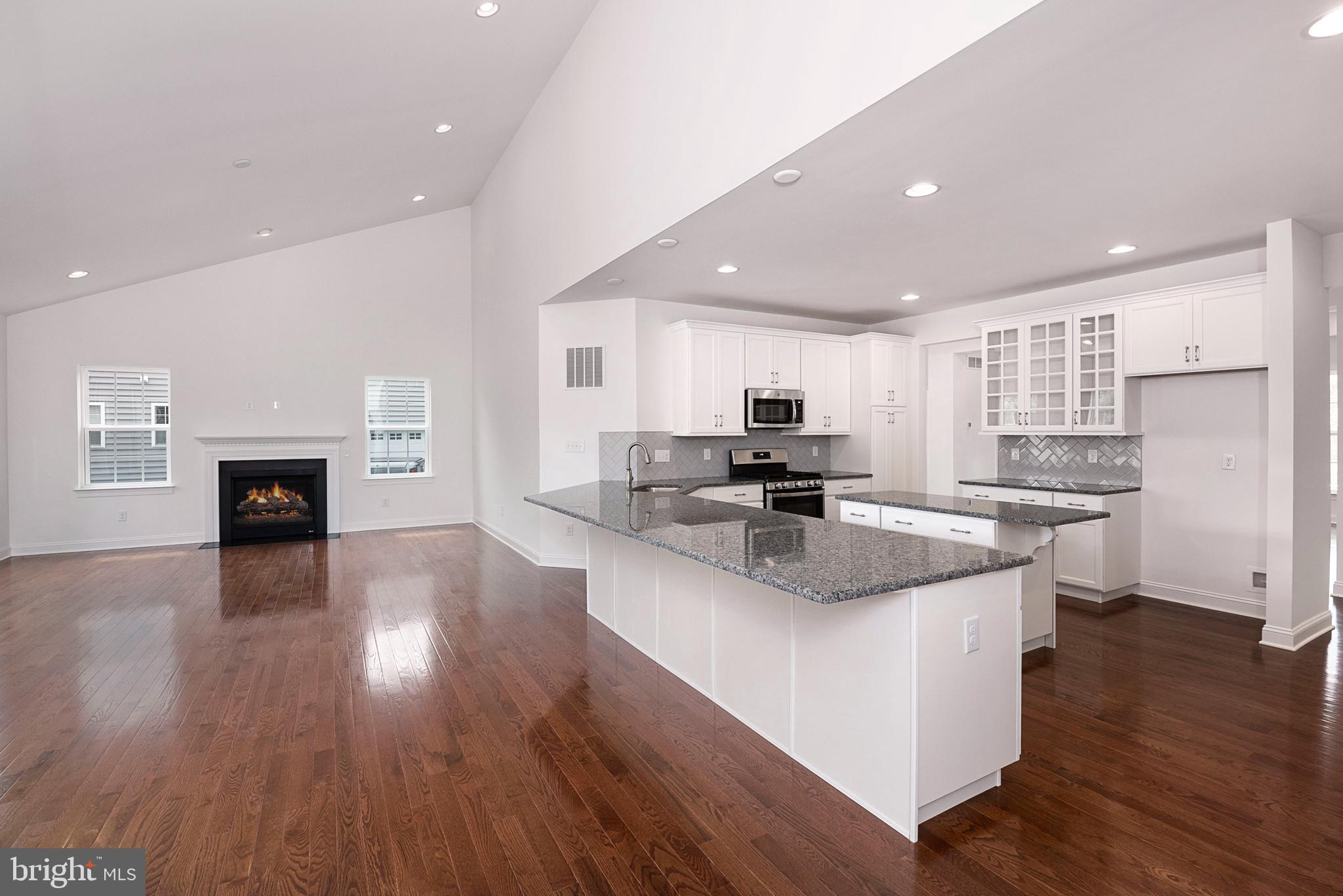 GREENE HILL FARM EST - Residential