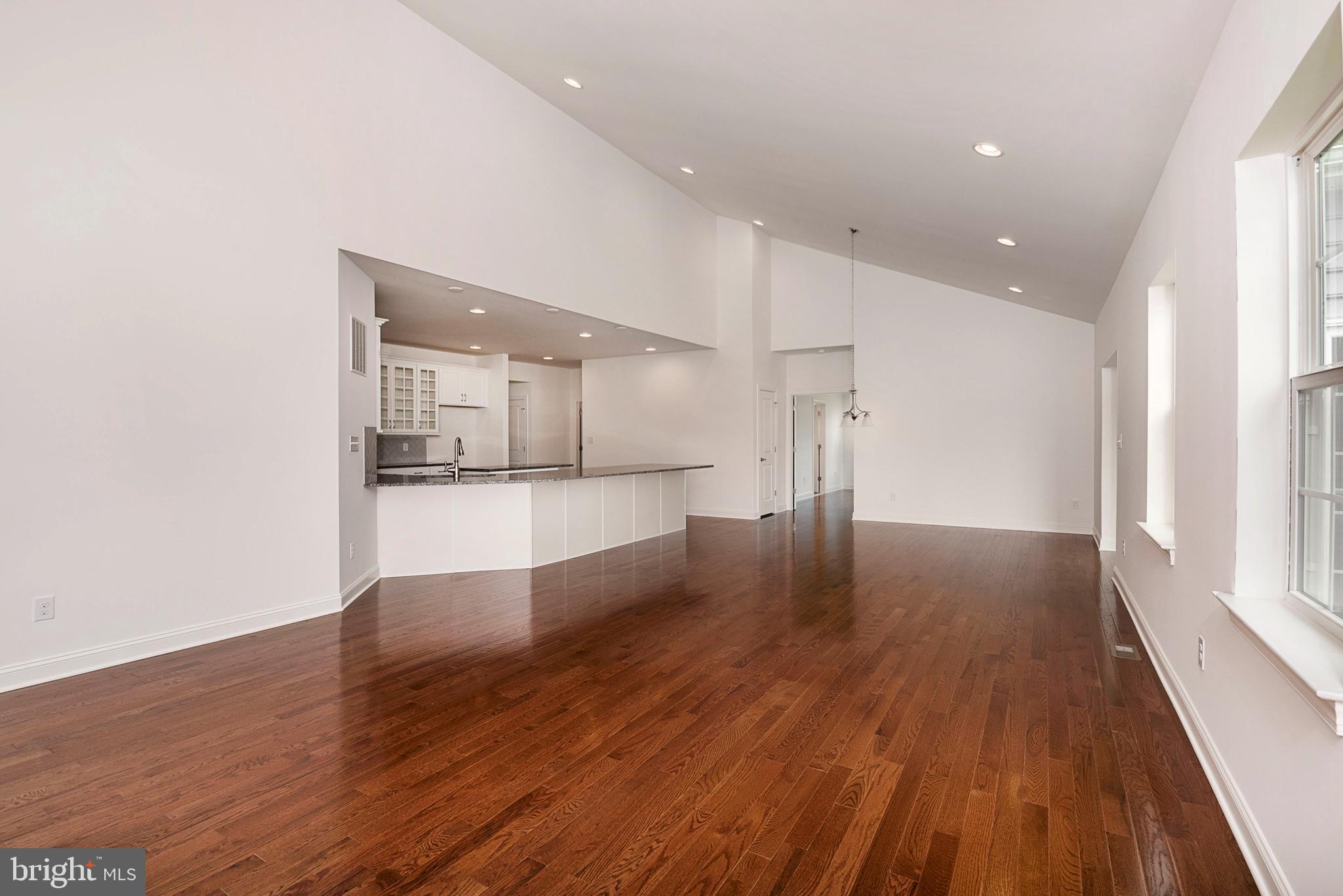 GREENE HILL FARM EST - Residential