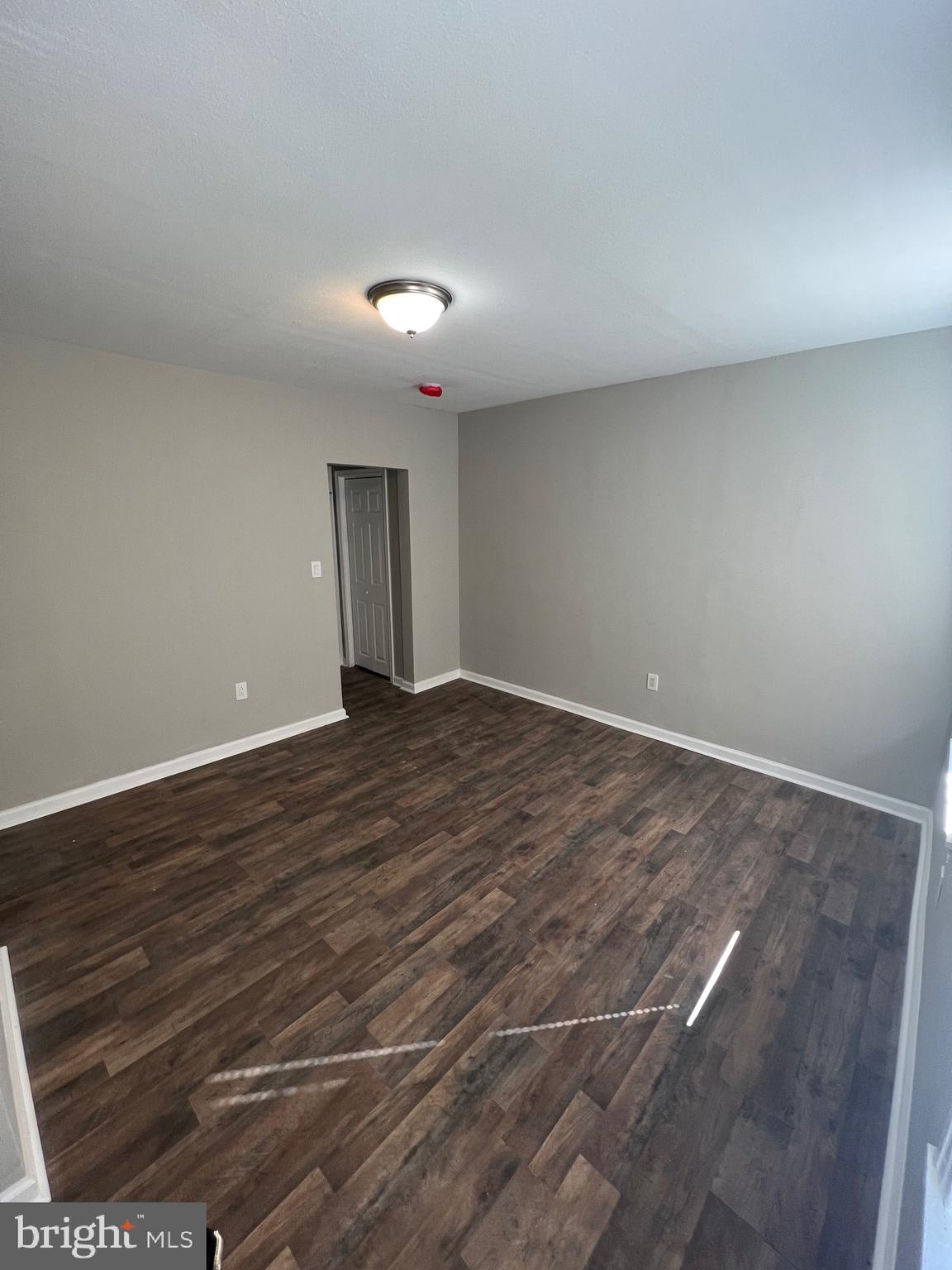 KENSINGTON - Residential