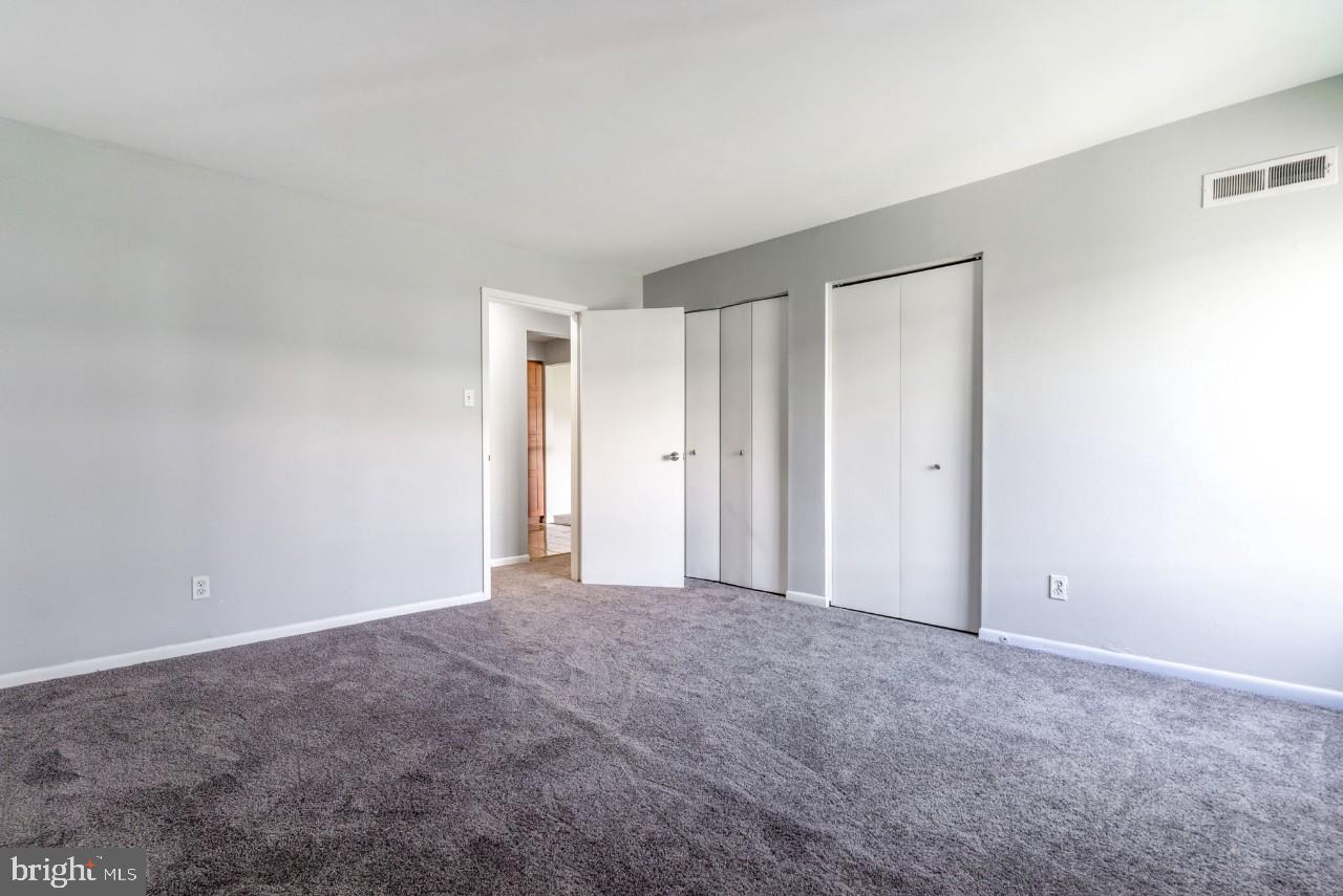 TREETOP CONDO - Residential