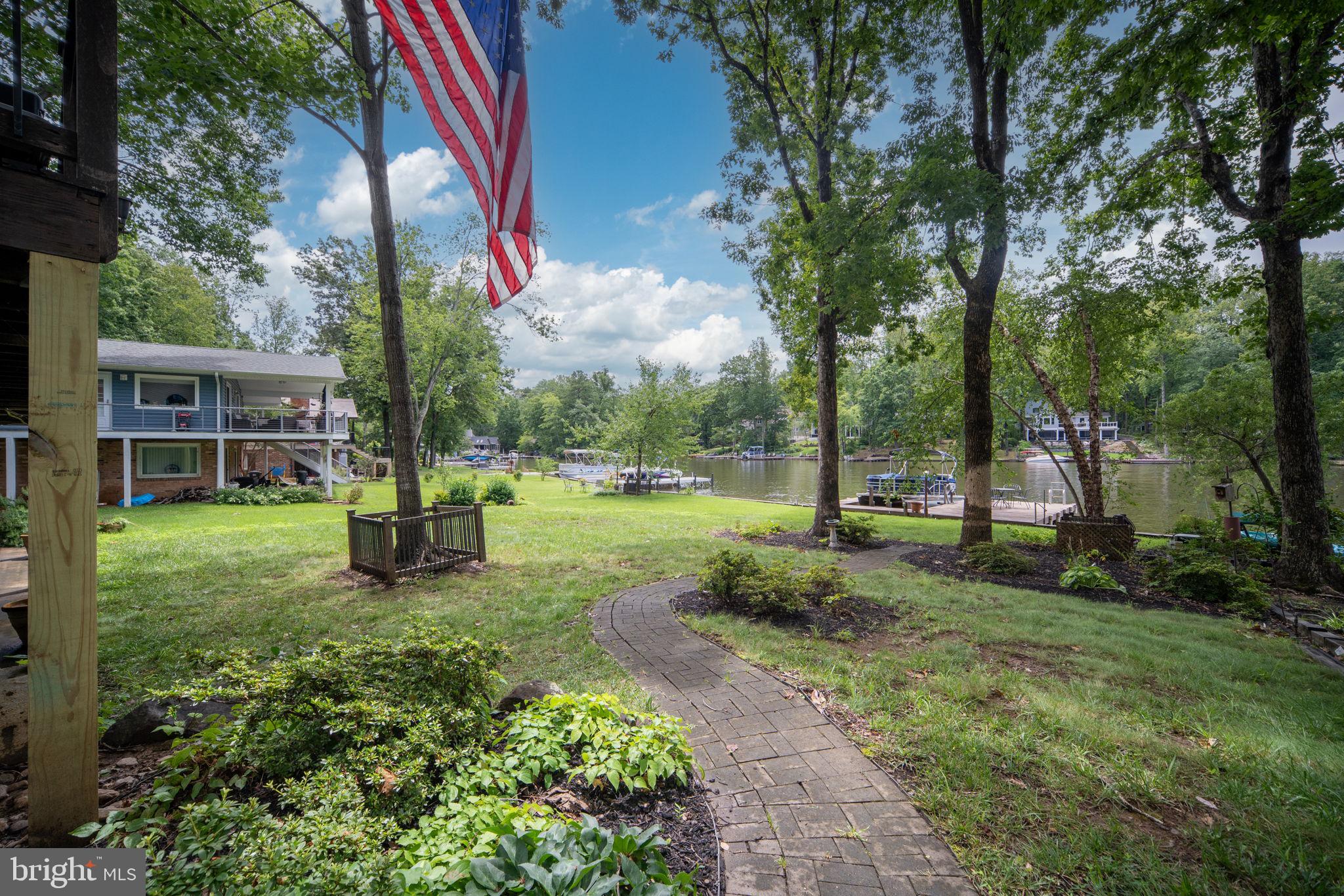 LAKE OF THE WOODS - Residential