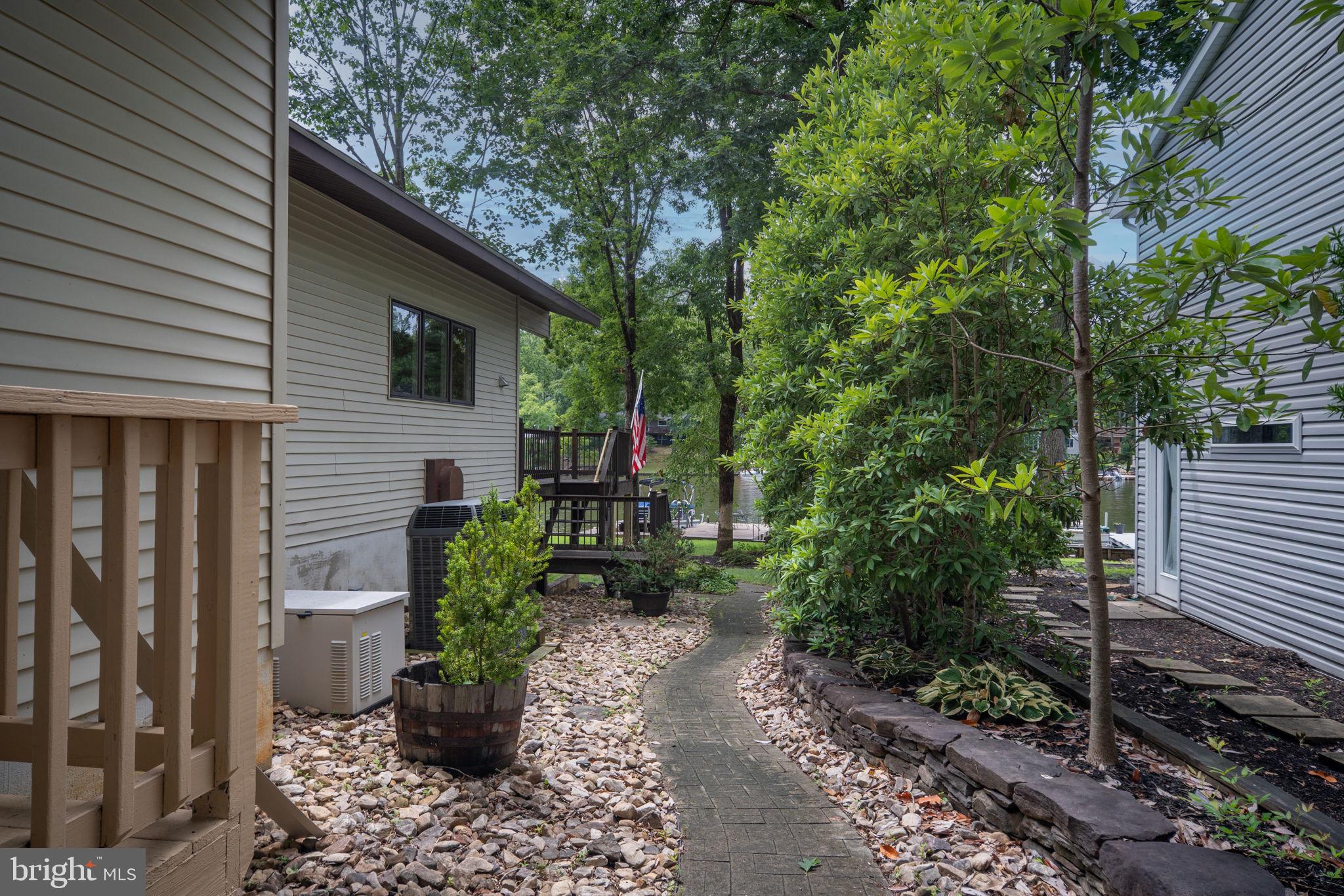 LAKE OF THE WOODS - Residential