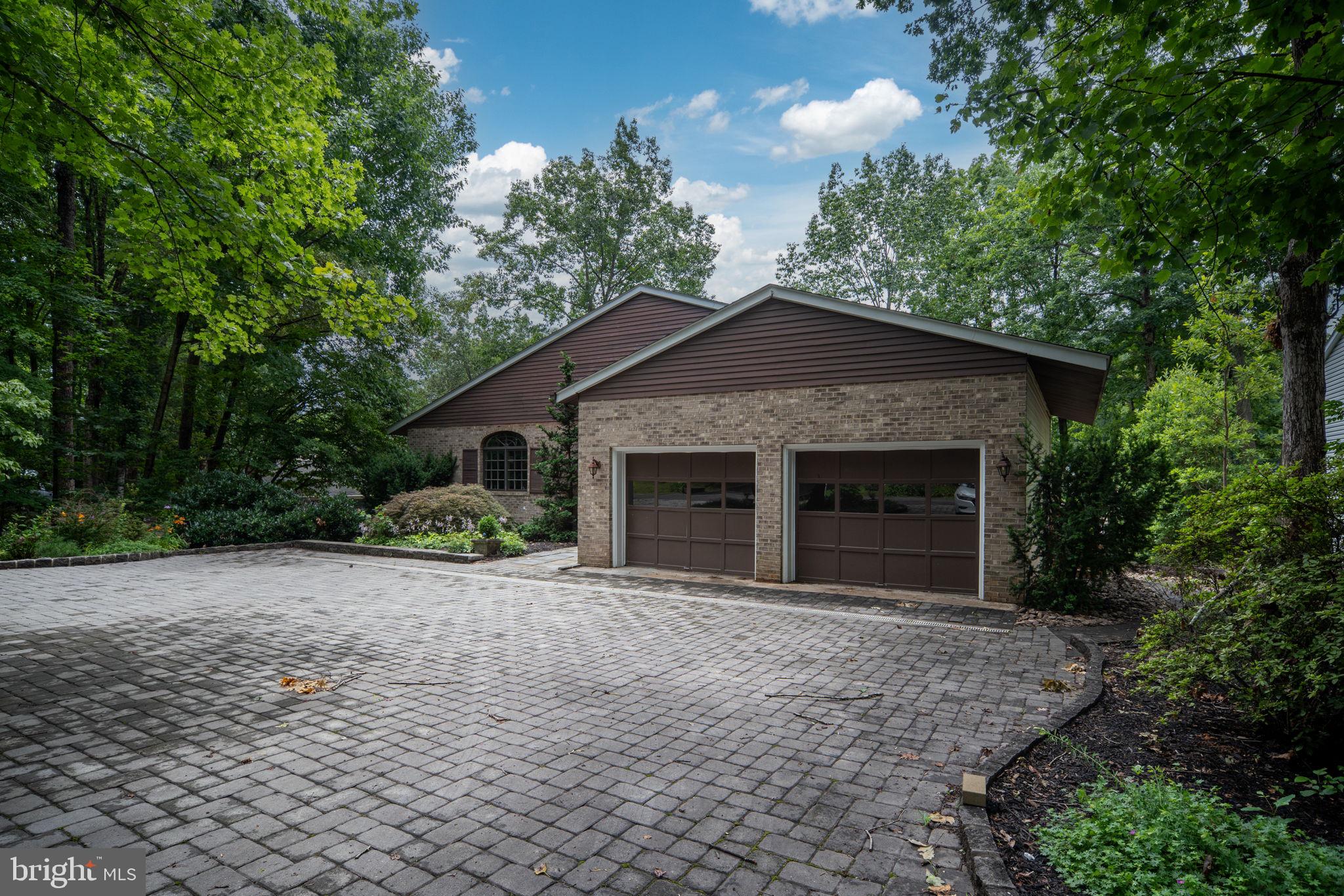 LAKE OF THE WOODS - Residential