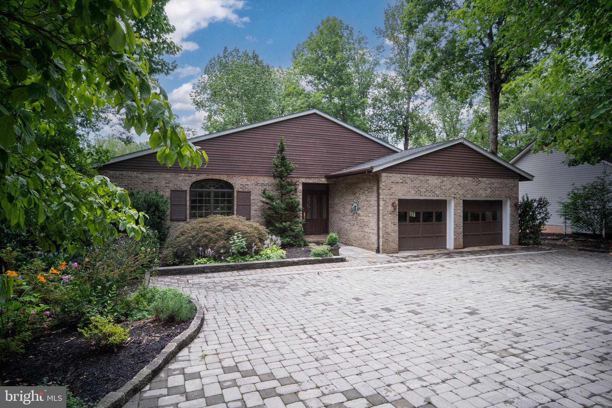 LAKE OF THE WOODS - Residential