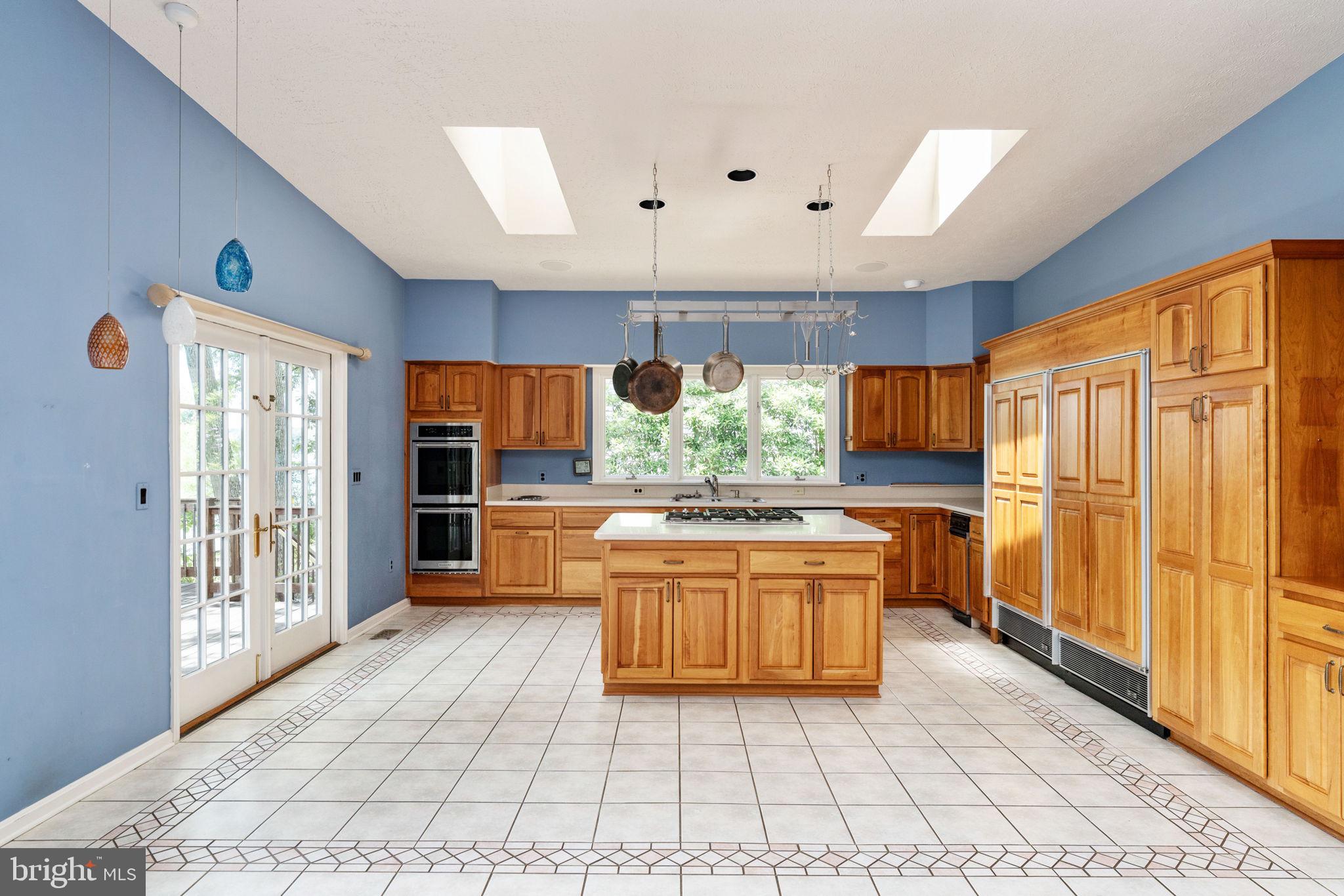 LAKE OF THE WOODS - Residential