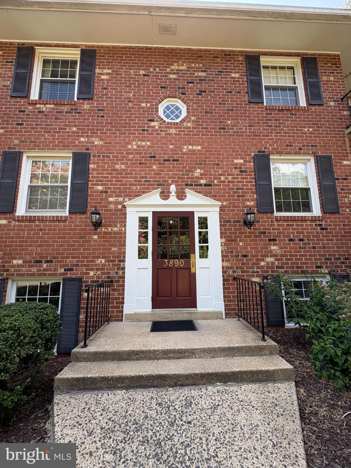 3890 LYNDHURST DRIVE 201