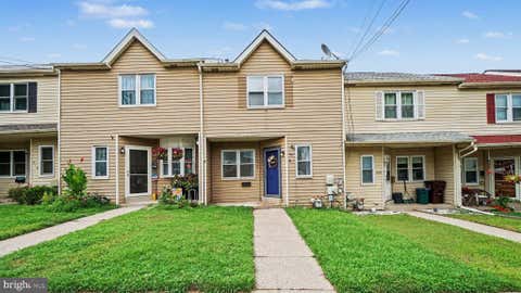 Townhouse For Sale - 215 Coates Street<br/> Montgomery County, BRIDGEPORT, PA 19405