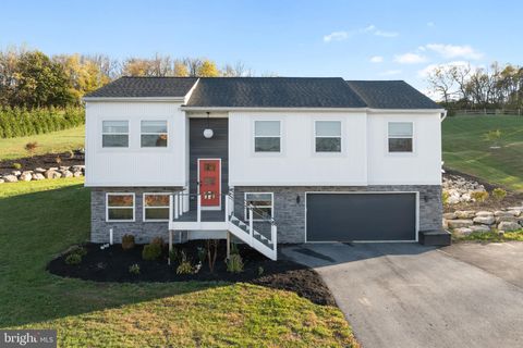 3708 HUCKLEBERRY ROAD ALLENTOWN PA 18104