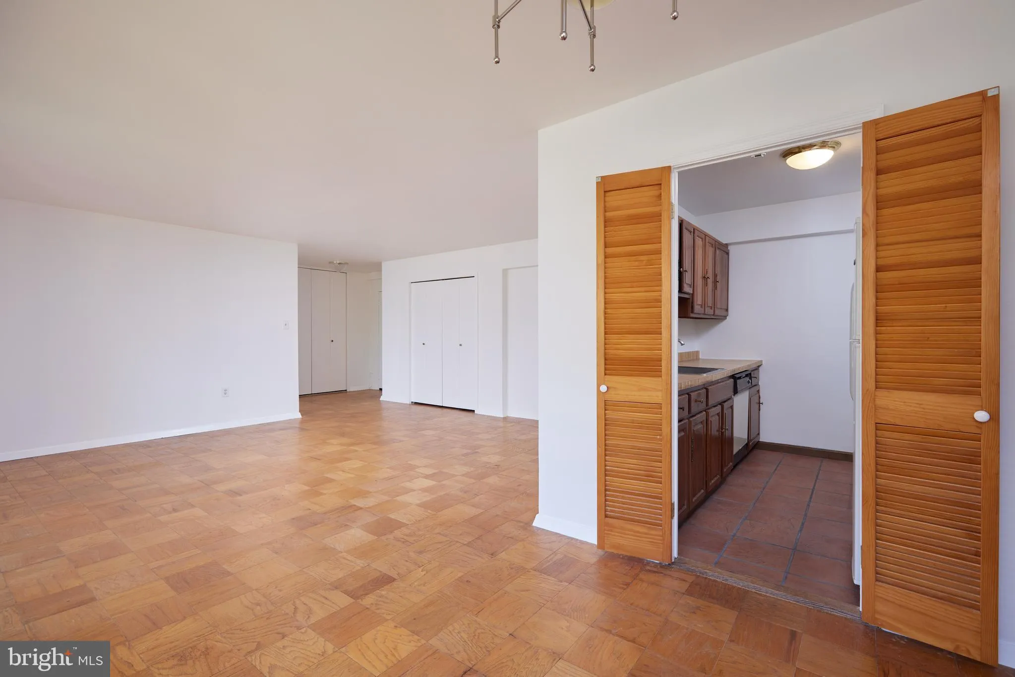 Washington, District Of Columbia 20015, United States, 1 Bedroom Bedrooms, ,1 BathroomBathrooms,Residential,Active,131334