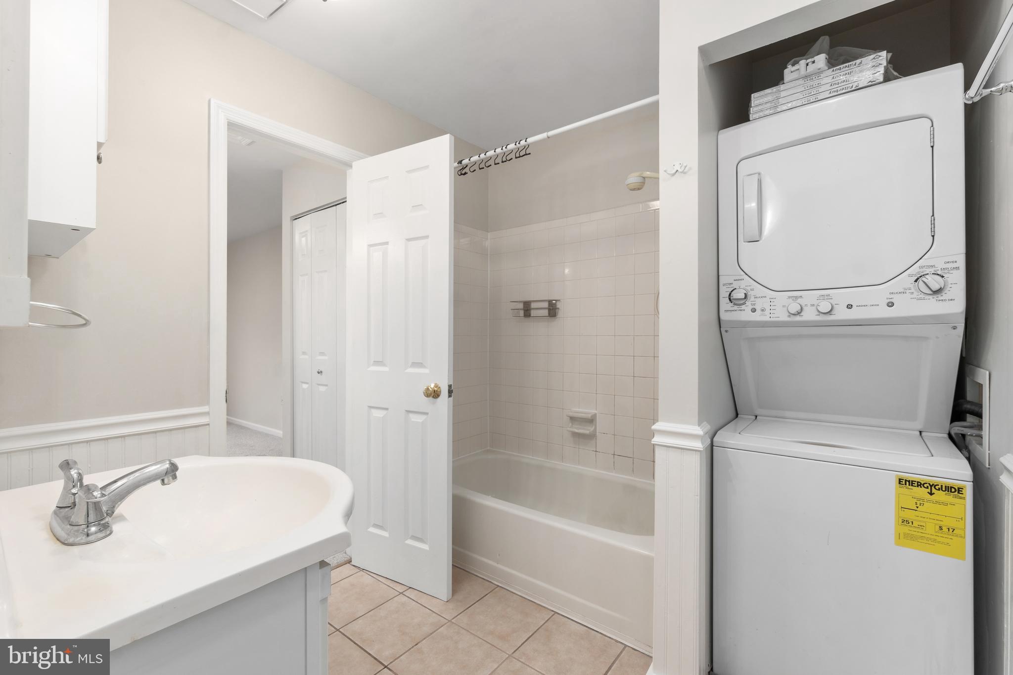 CARR AT NEW PROVIDENCE - Residential