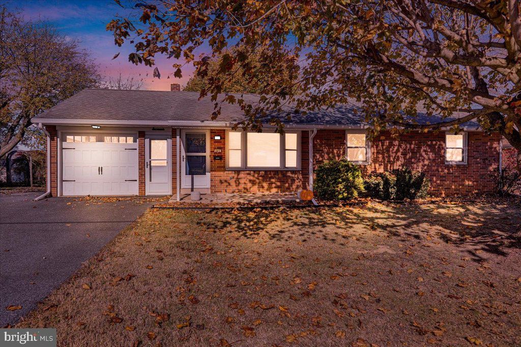 Photo of 405 W Conestoga Street, NEW HOLLAND, PA 17557 (MLS # PALA2061344)