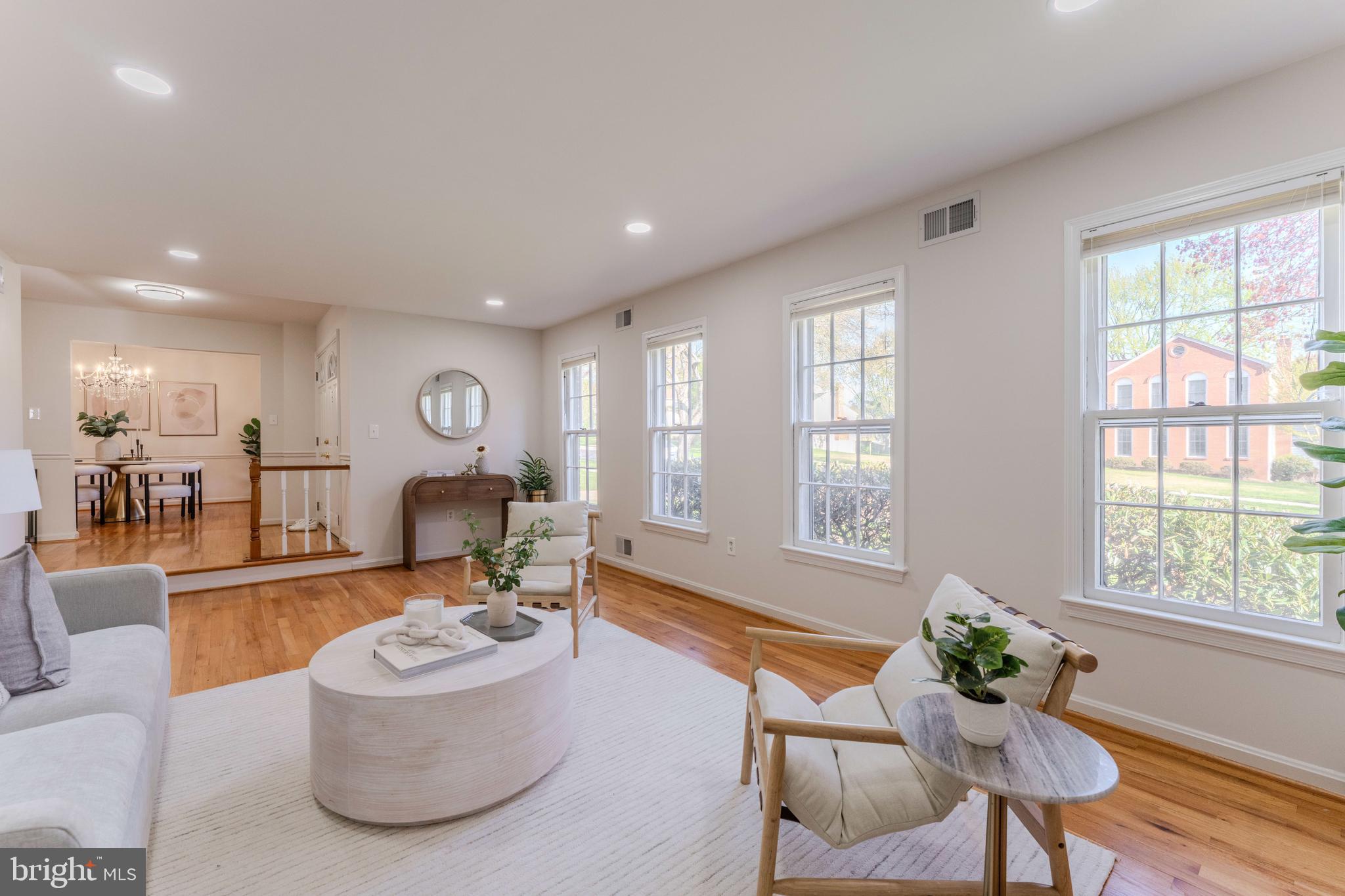 COLLEGE GARDENS - Residential