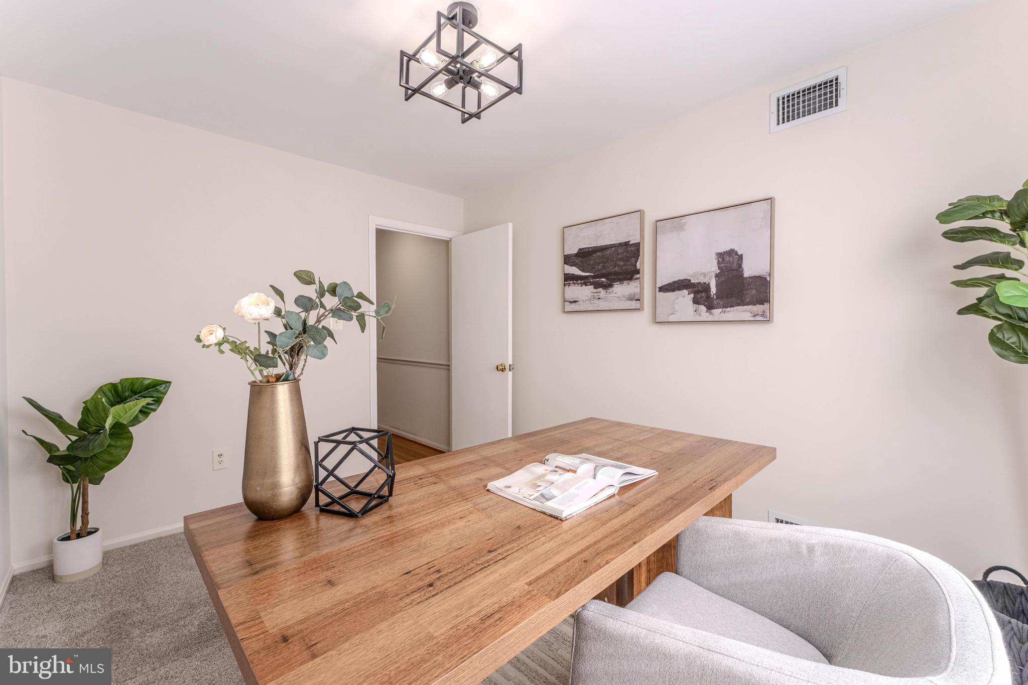 COLLEGE GARDENS - Residential