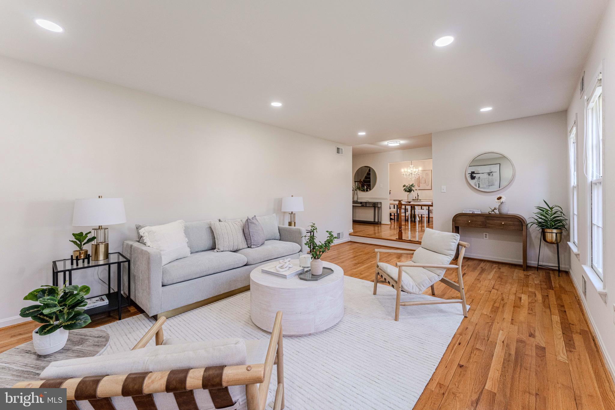 COLLEGE GARDENS - Residential