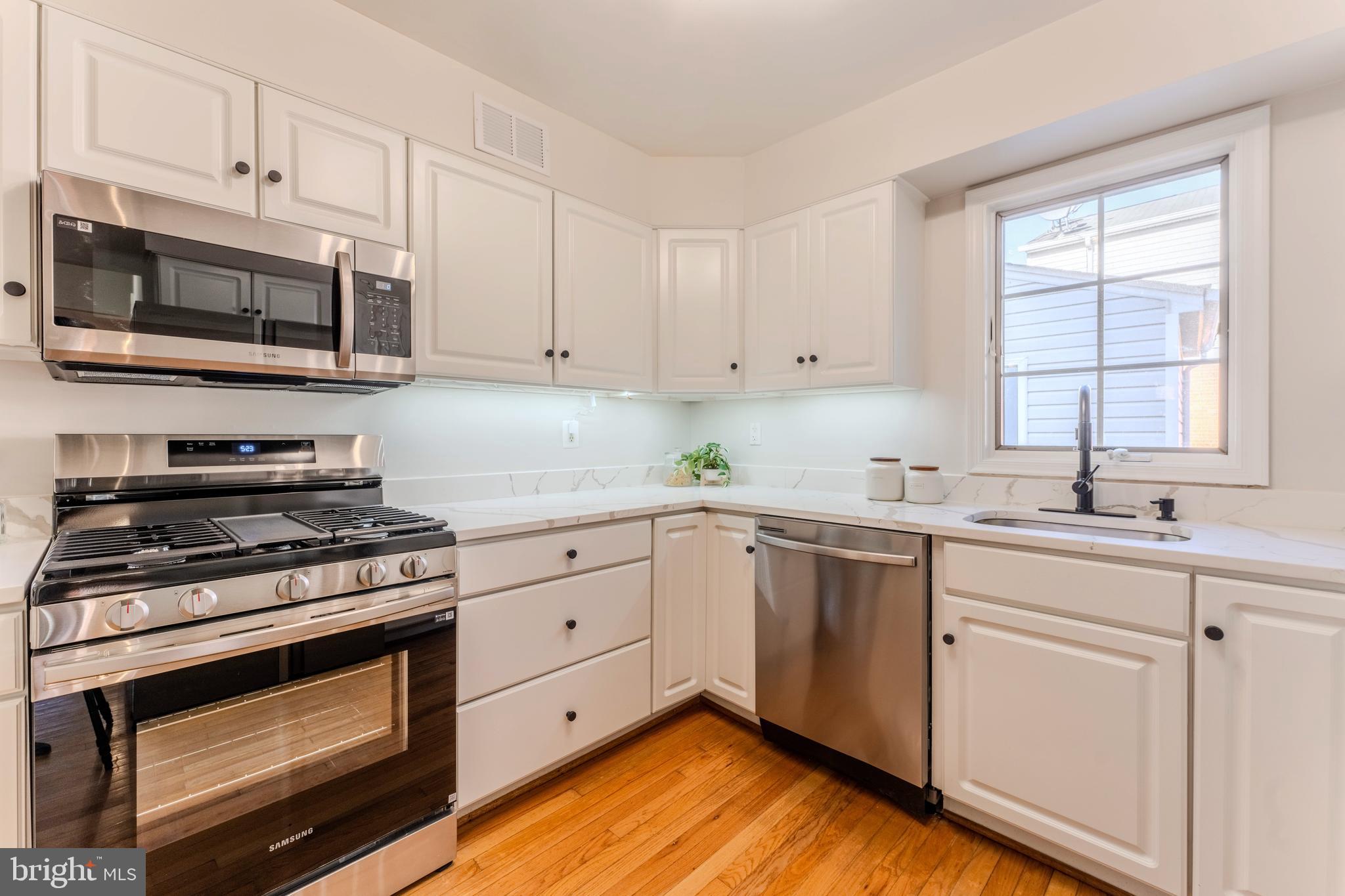 COLLEGE GARDENS - Residential