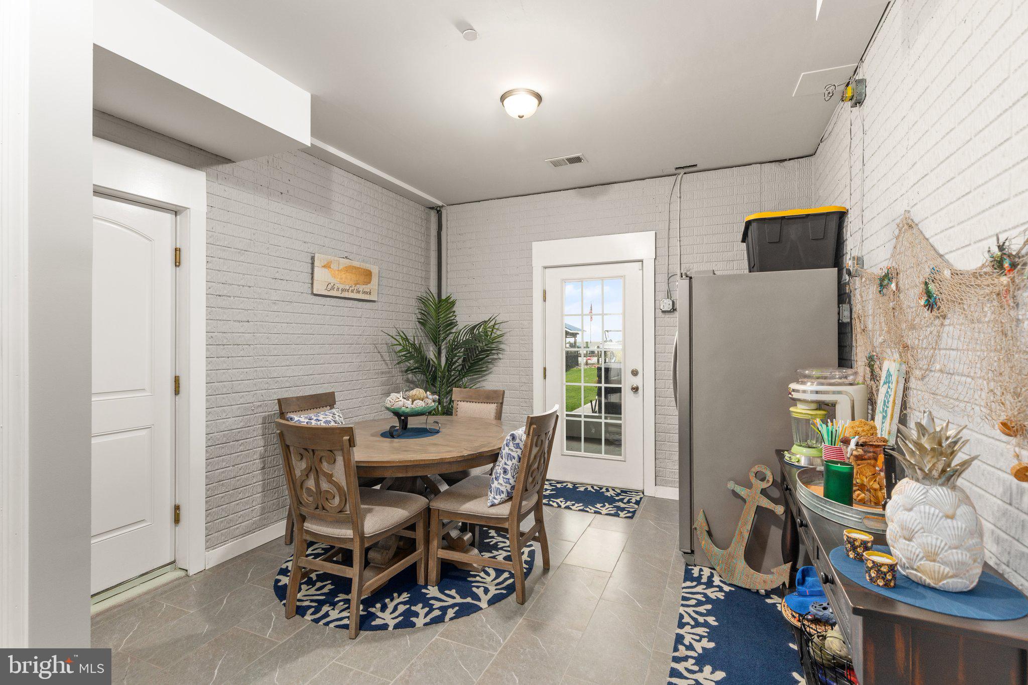 MILLERS ISLAND - Residential