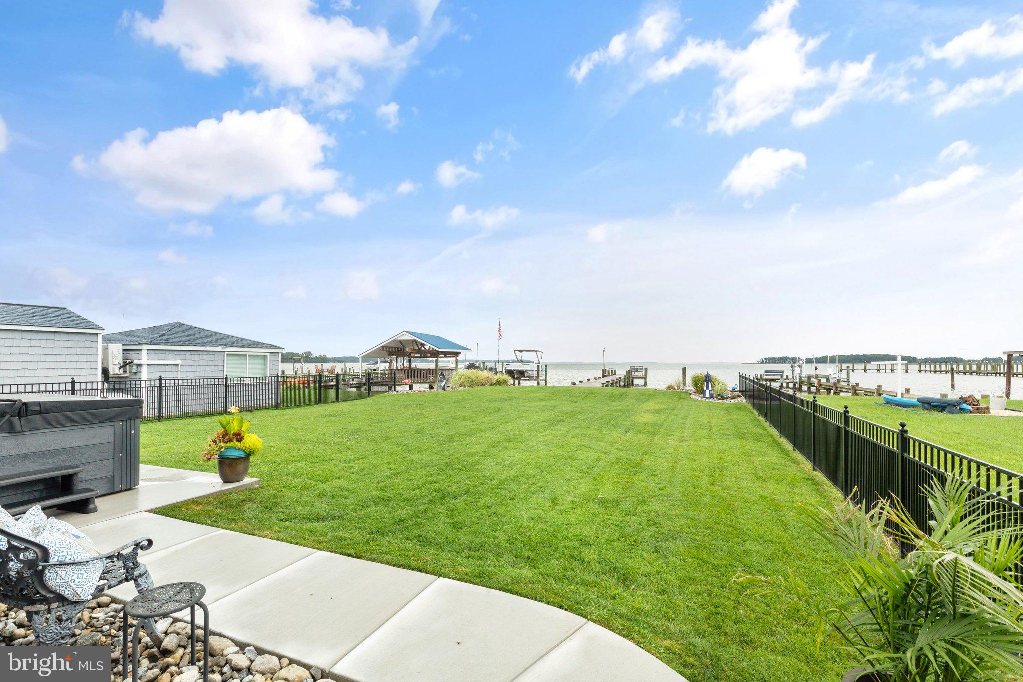 MILLERS ISLAND - Residential