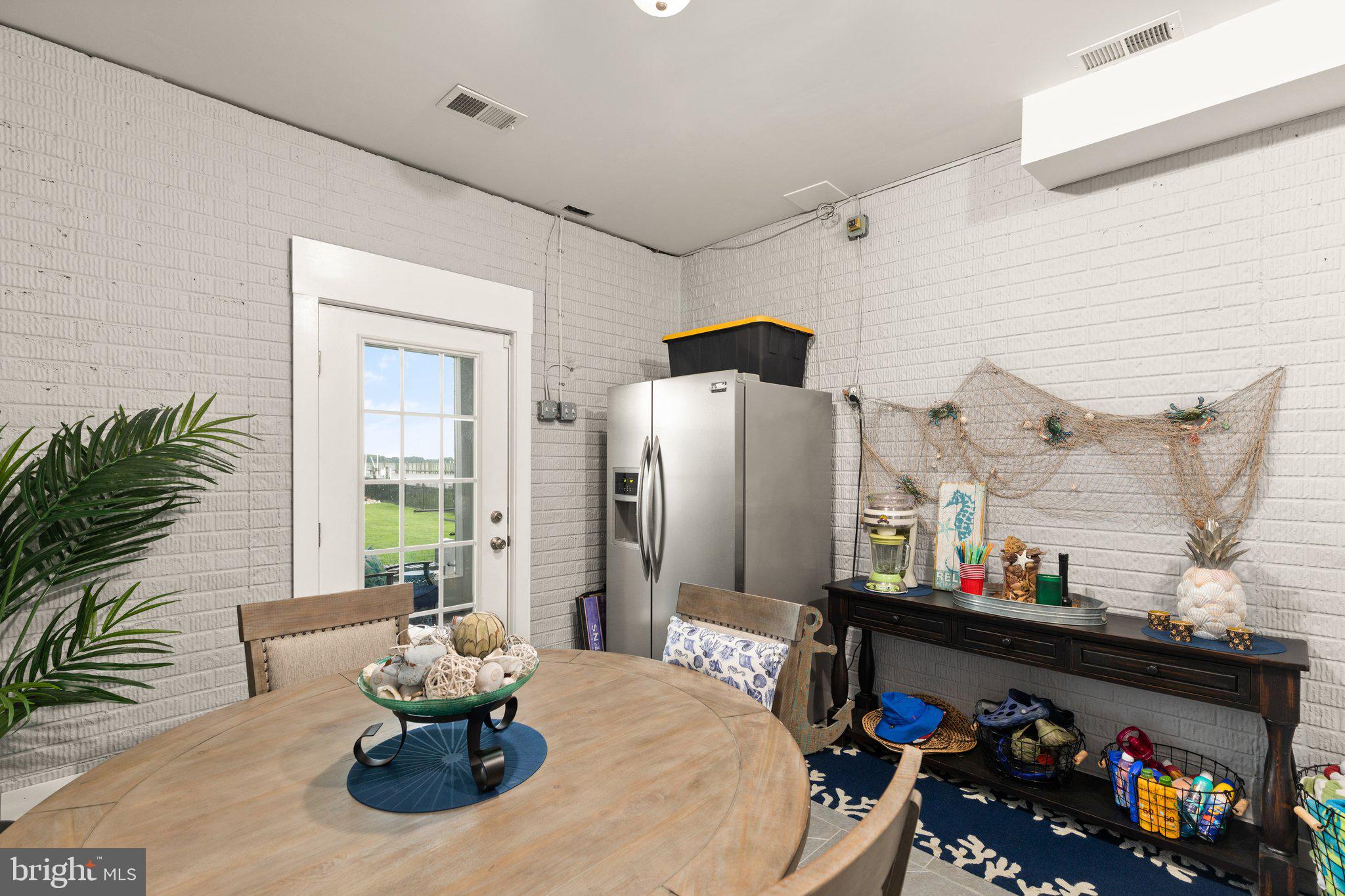 MILLERS ISLAND - Residential