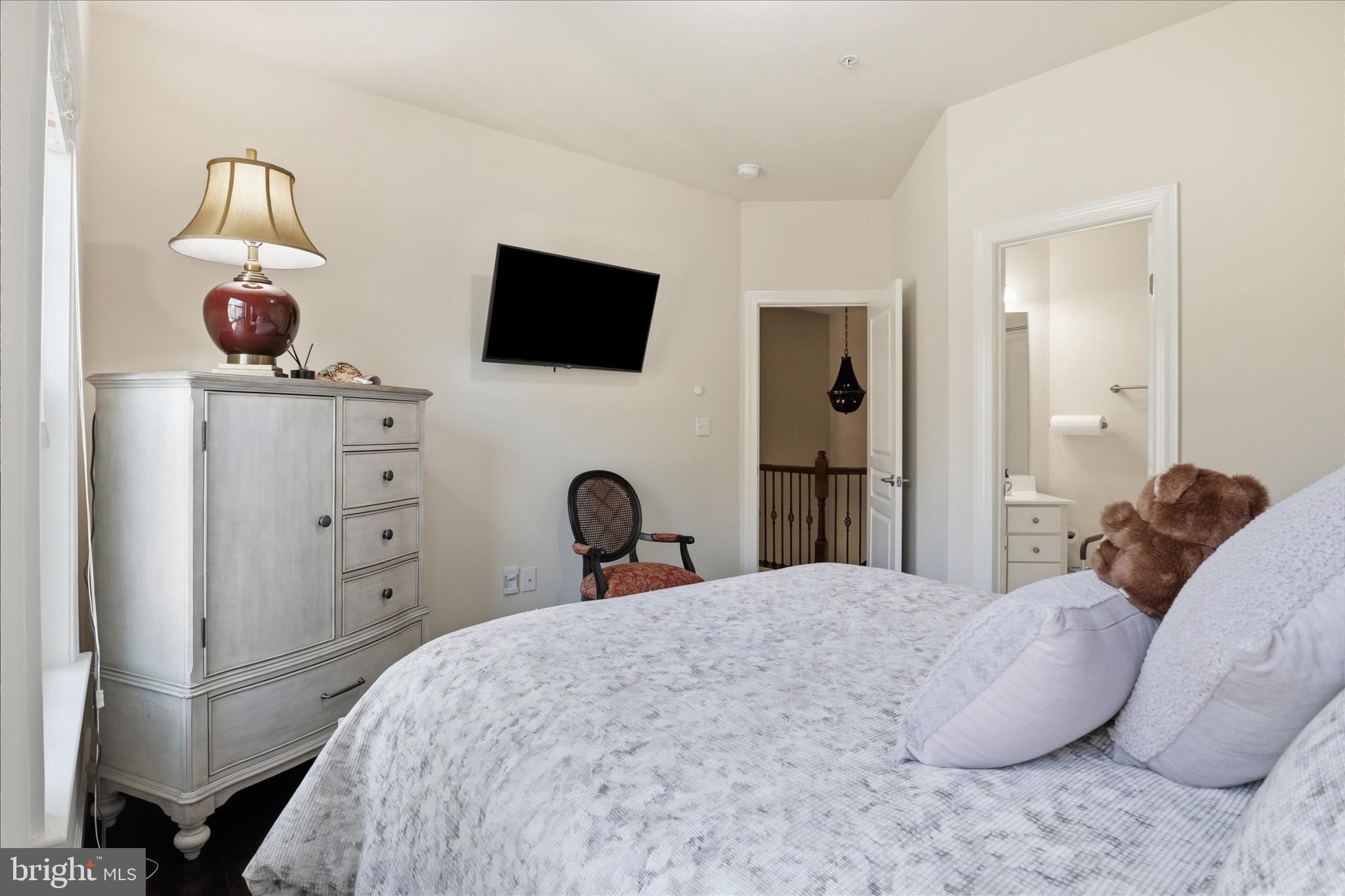 OAK CREEK - Residential