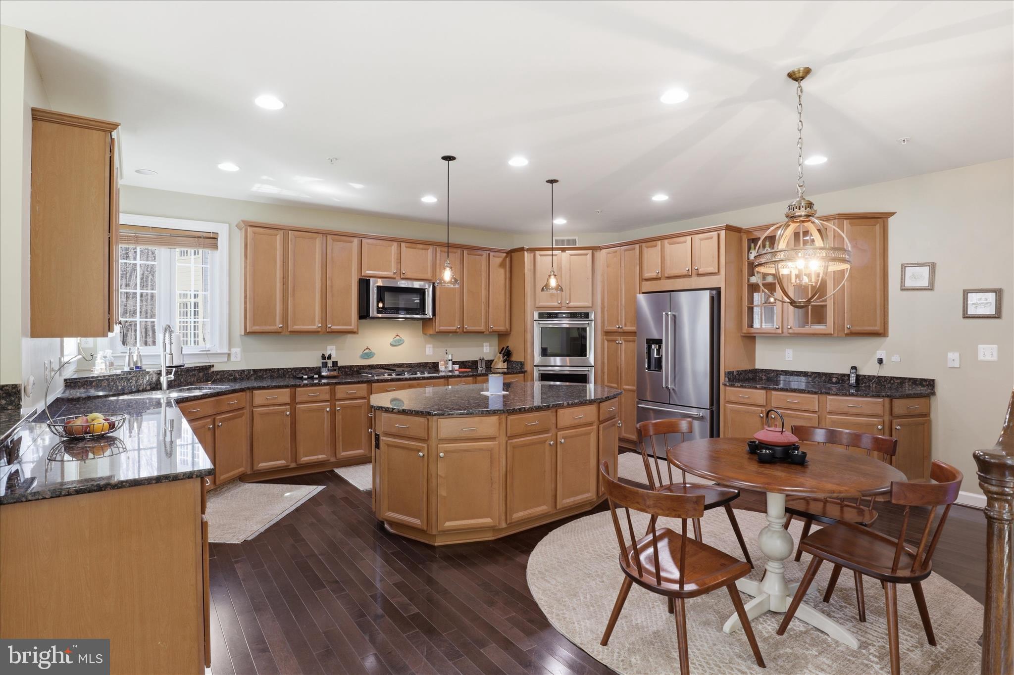 OAK CREEK - Residential