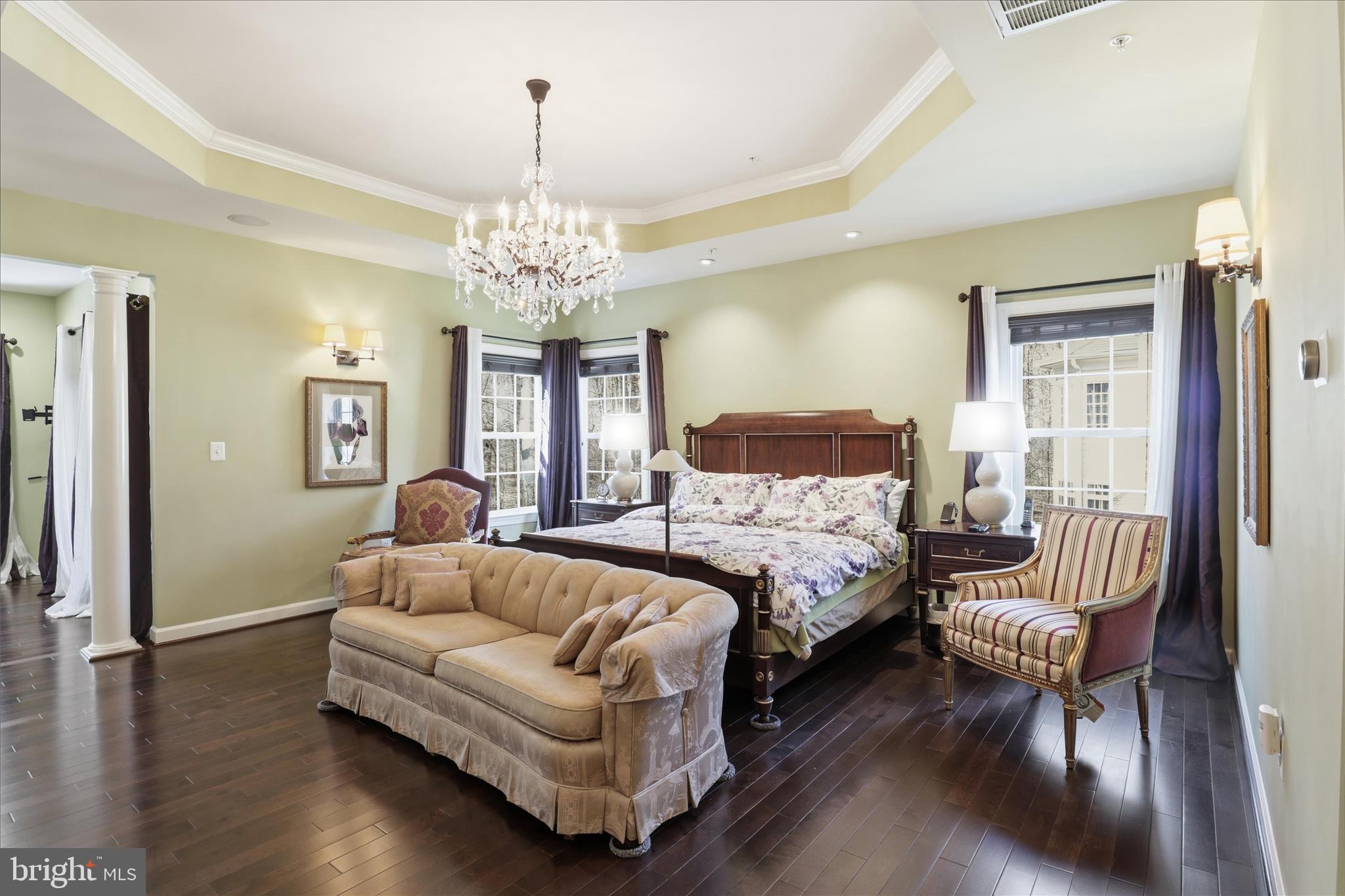 OAK CREEK - Residential