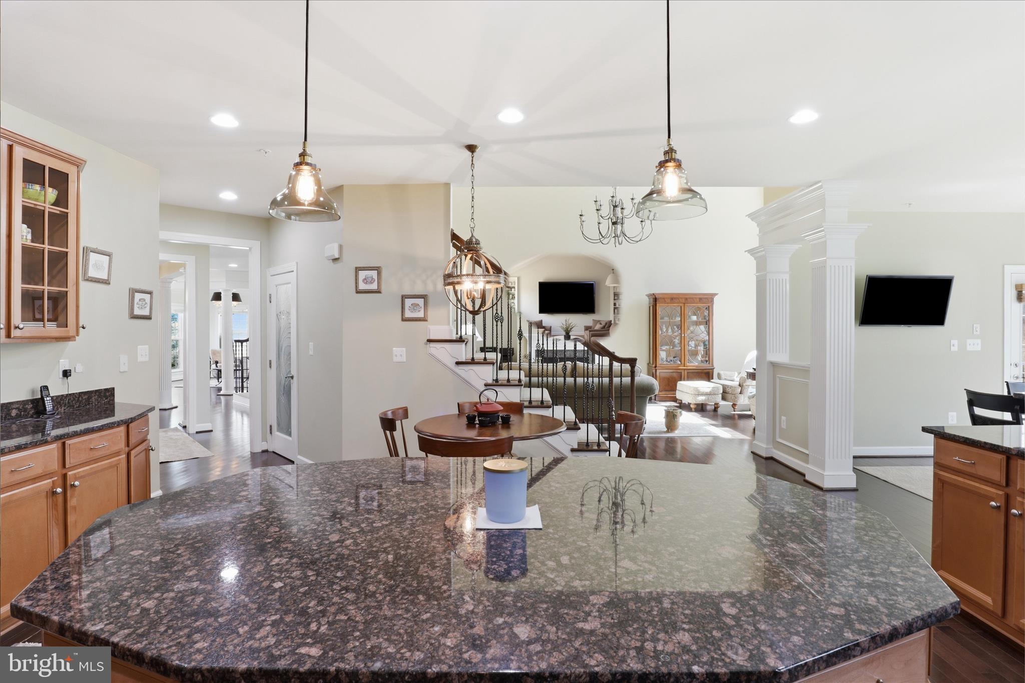 OAK CREEK - Residential