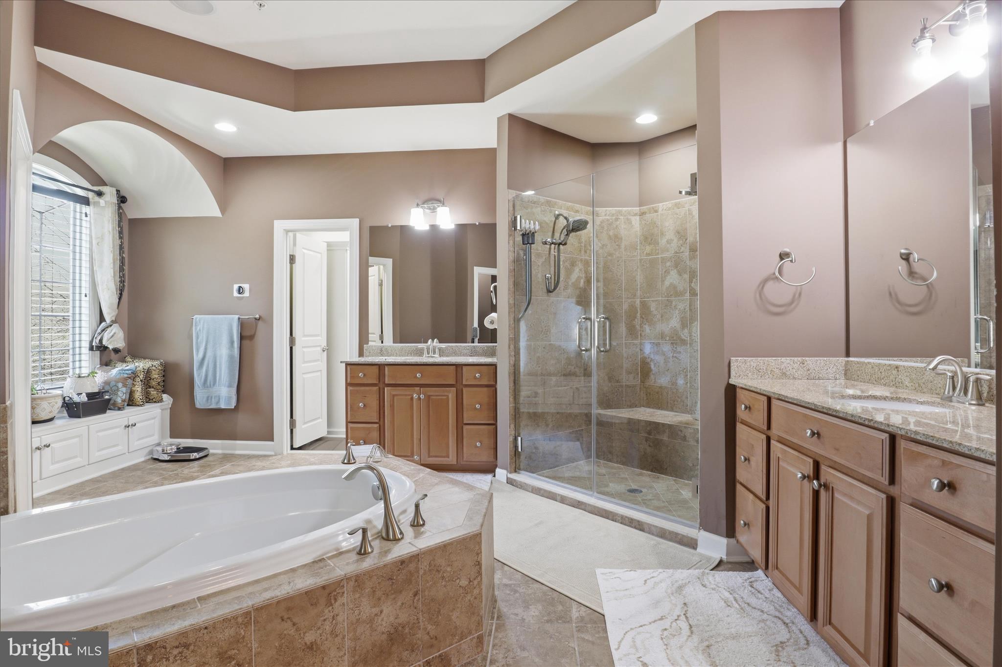 OAK CREEK - Residential