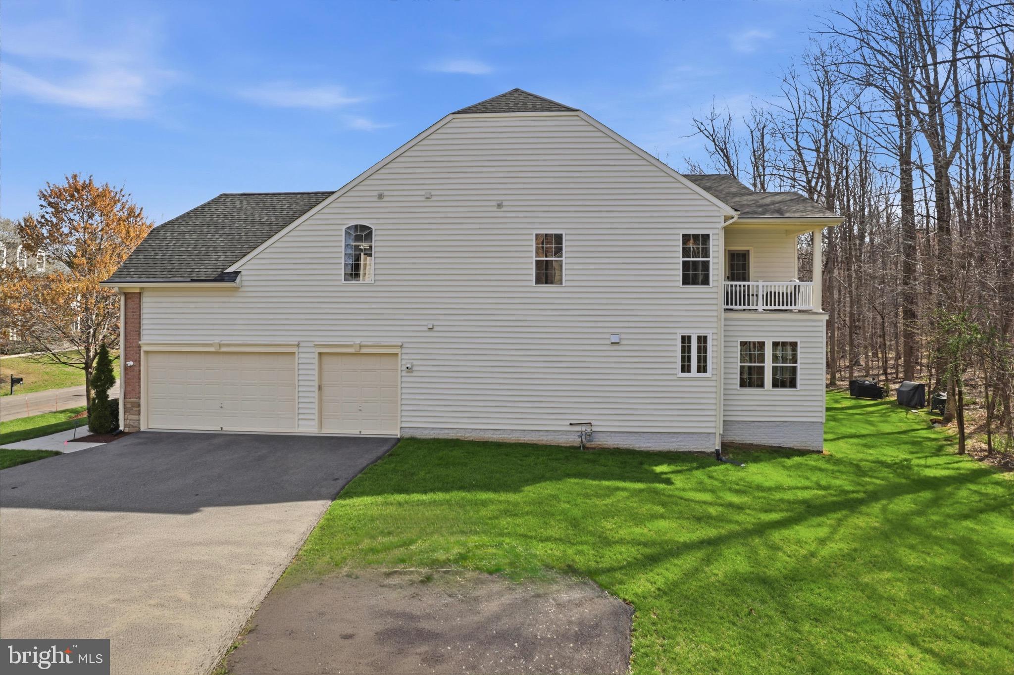 OAK CREEK - Residential