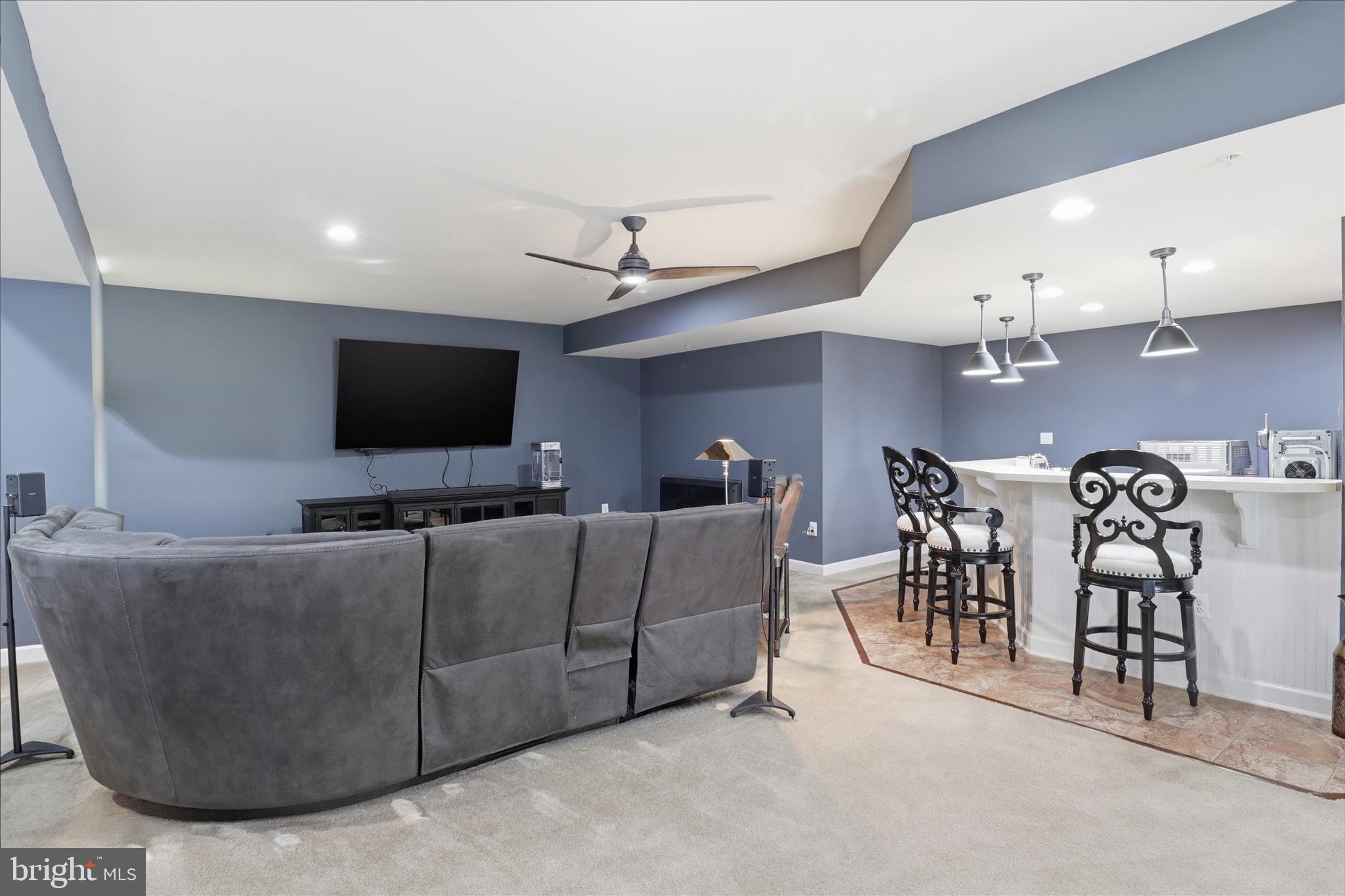 OAK CREEK - Residential