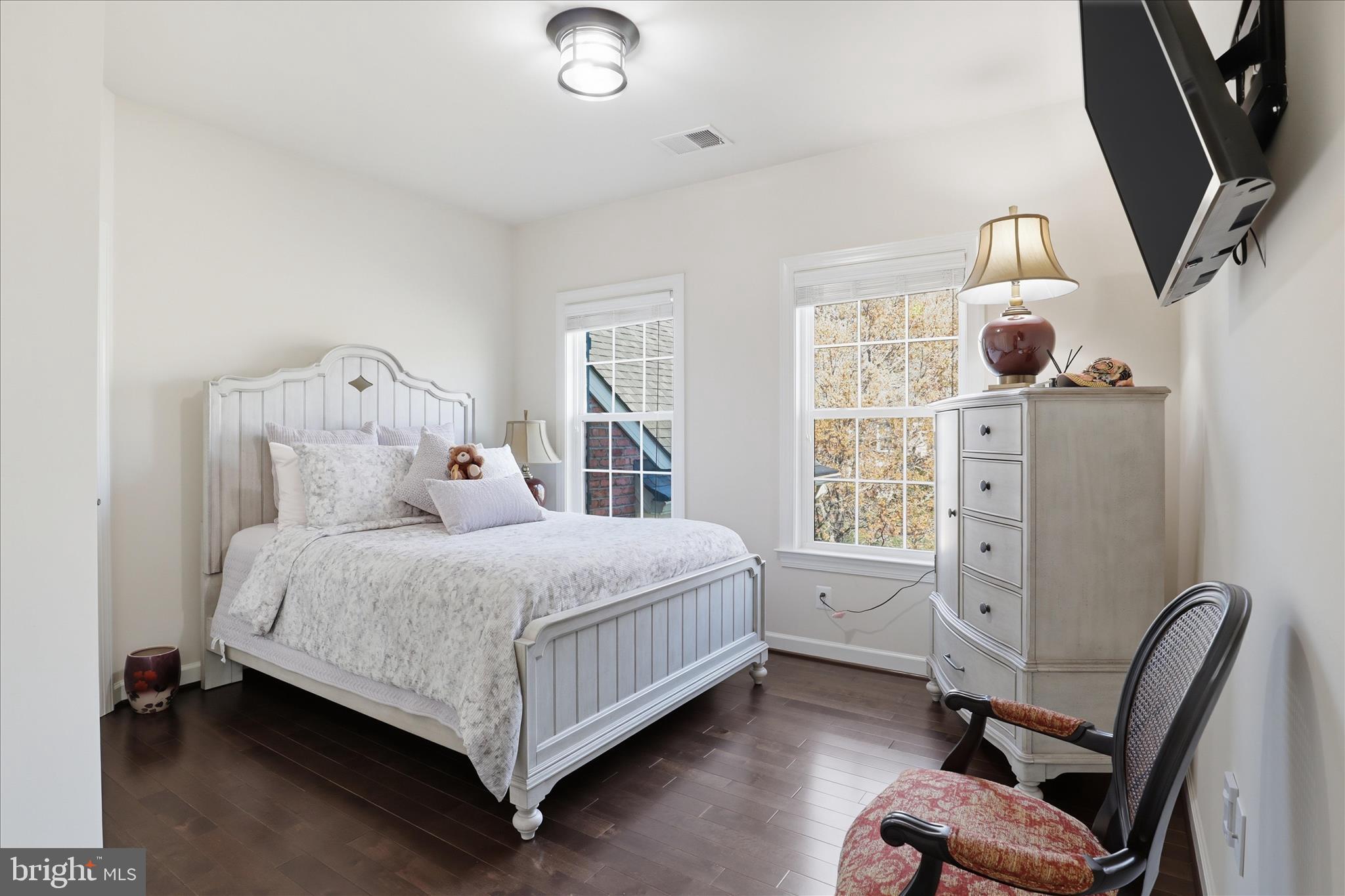 OAK CREEK - Residential