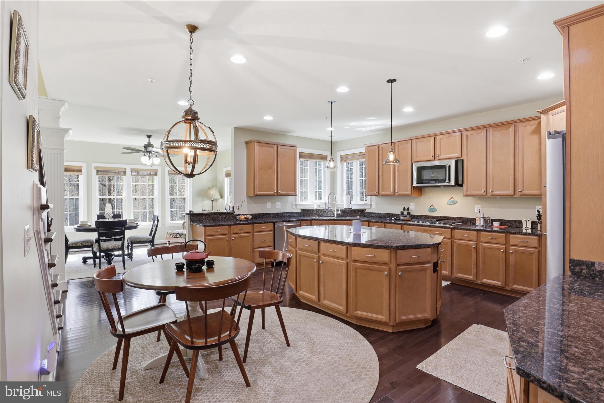 OAK CREEK - Residential