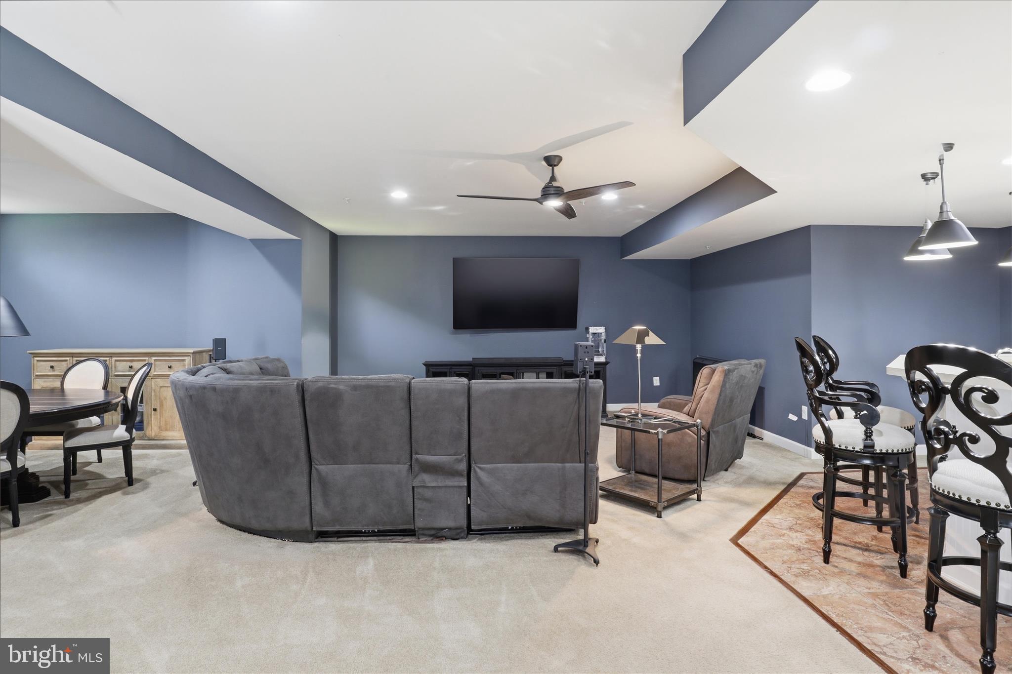 OAK CREEK - Residential