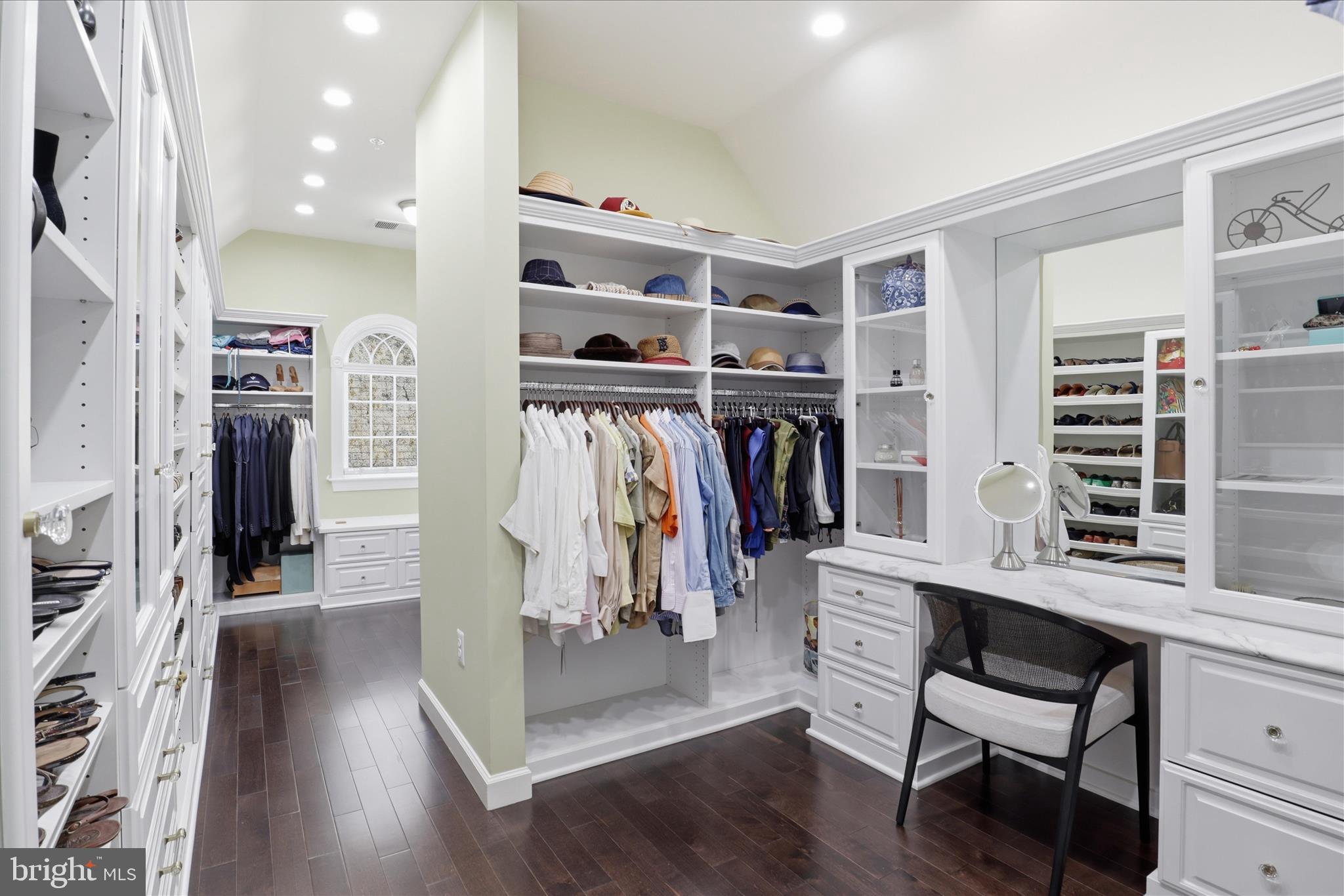 OAK CREEK - Residential