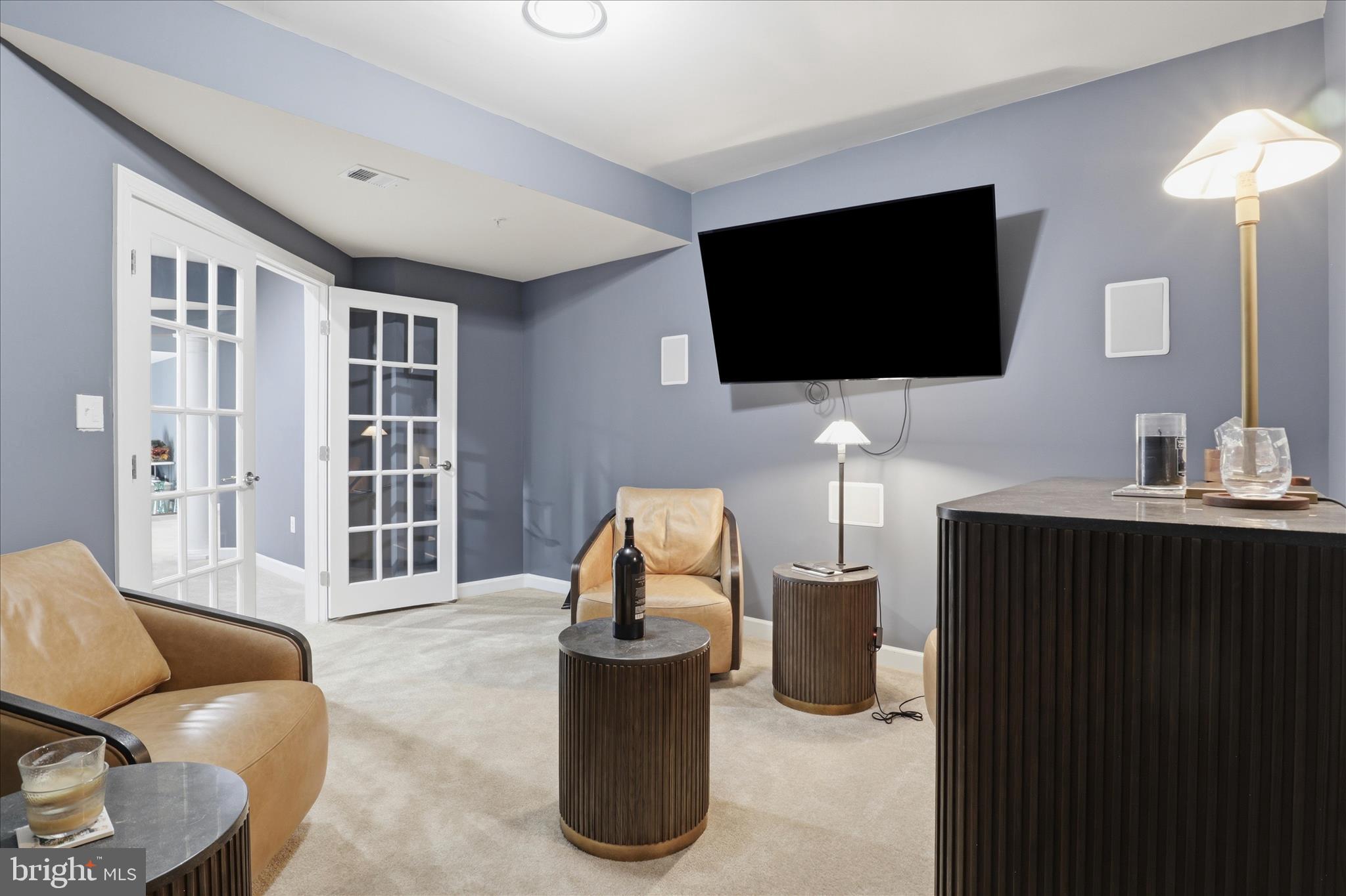 OAK CREEK - Residential