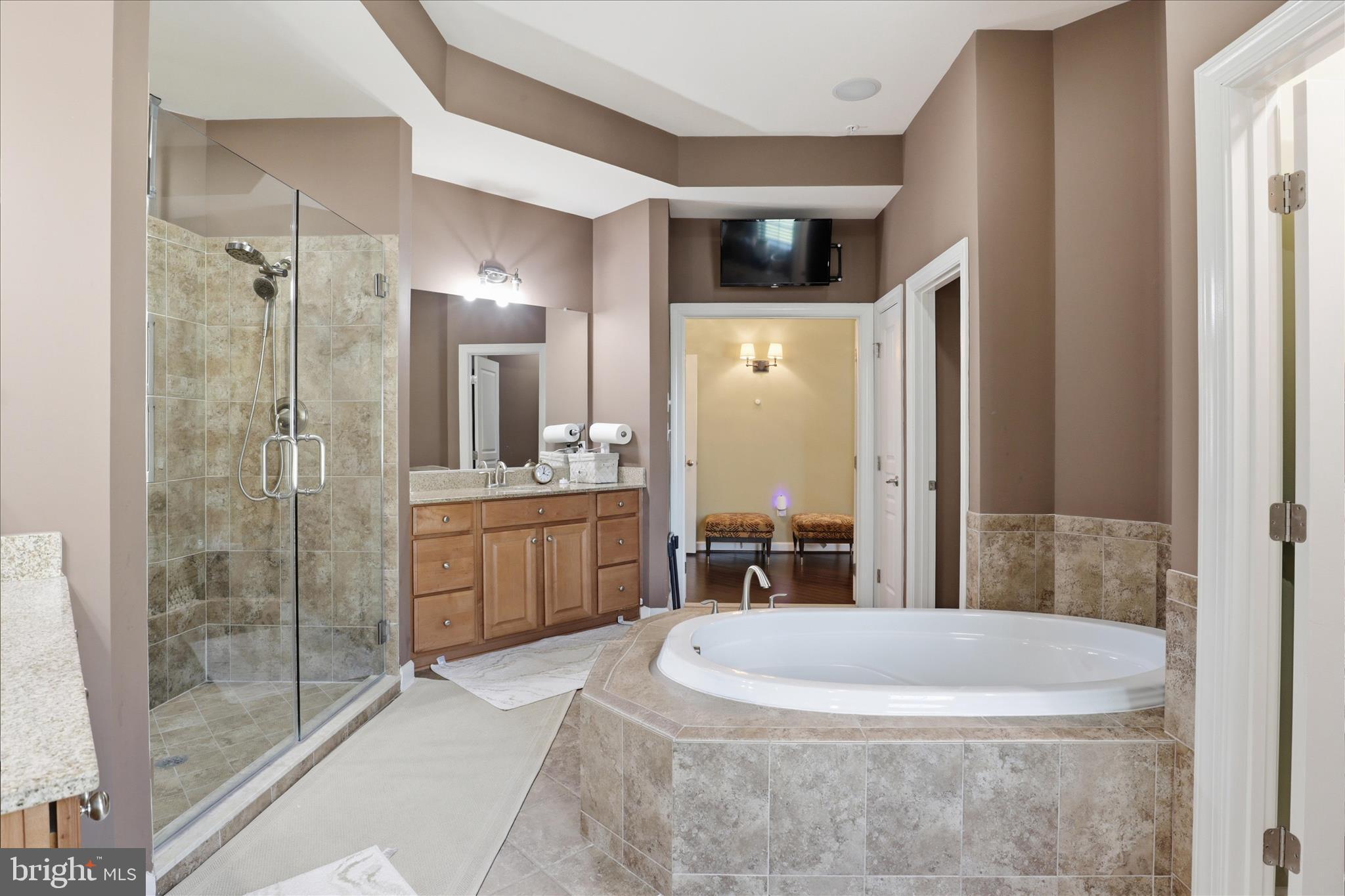 OAK CREEK - Residential