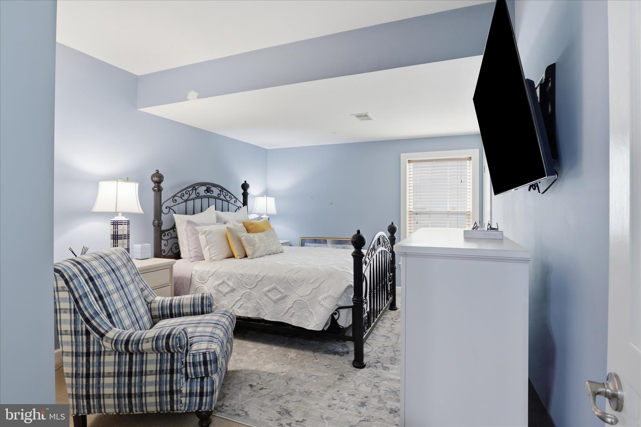 OAK CREEK - Residential