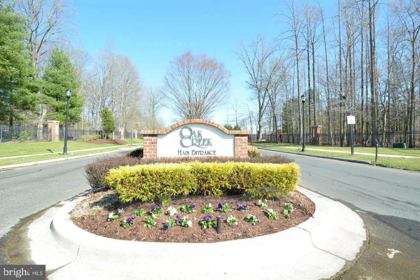 OAK CREEK - Residential